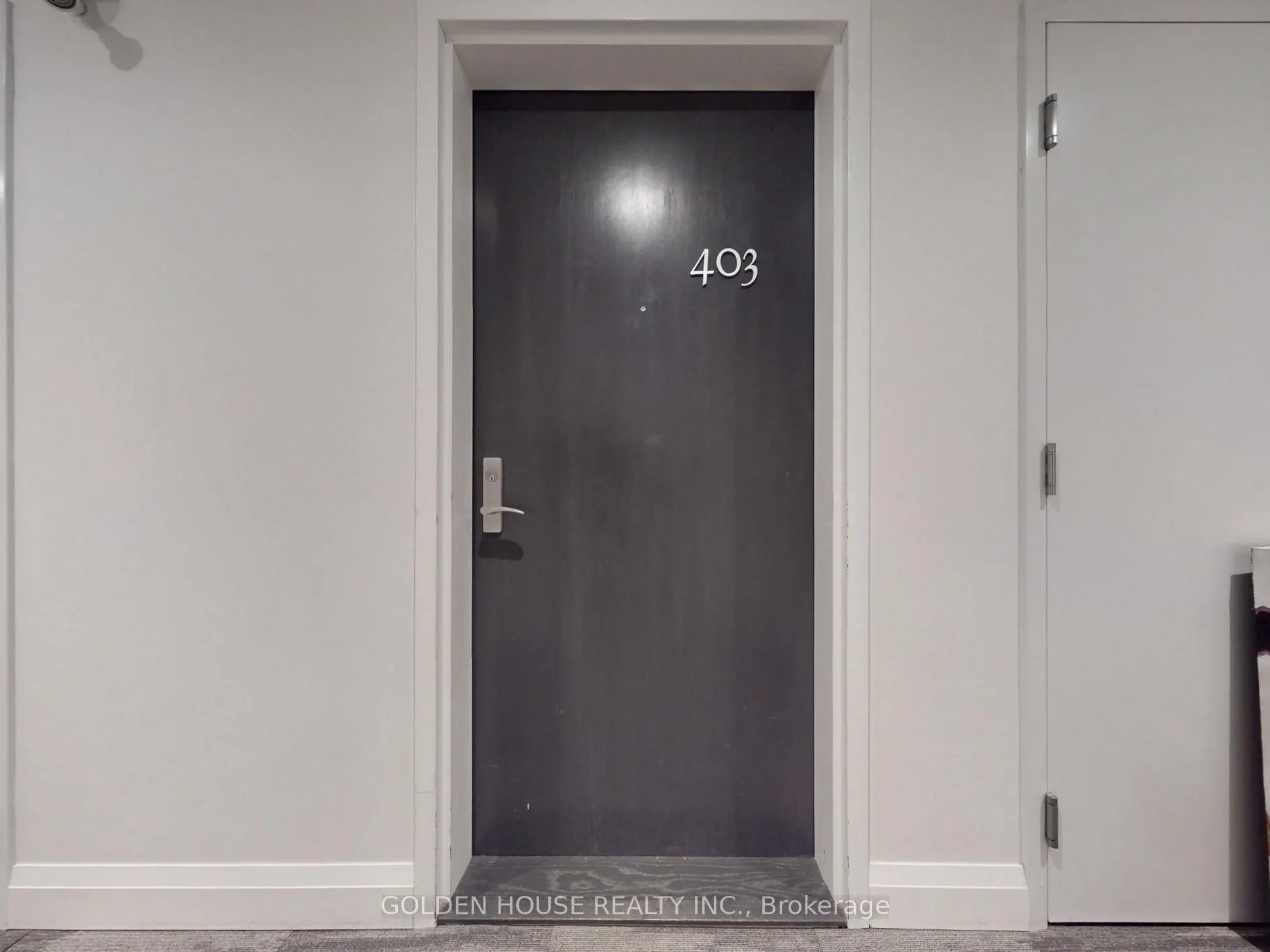 200 Woodbine Avenue, #403