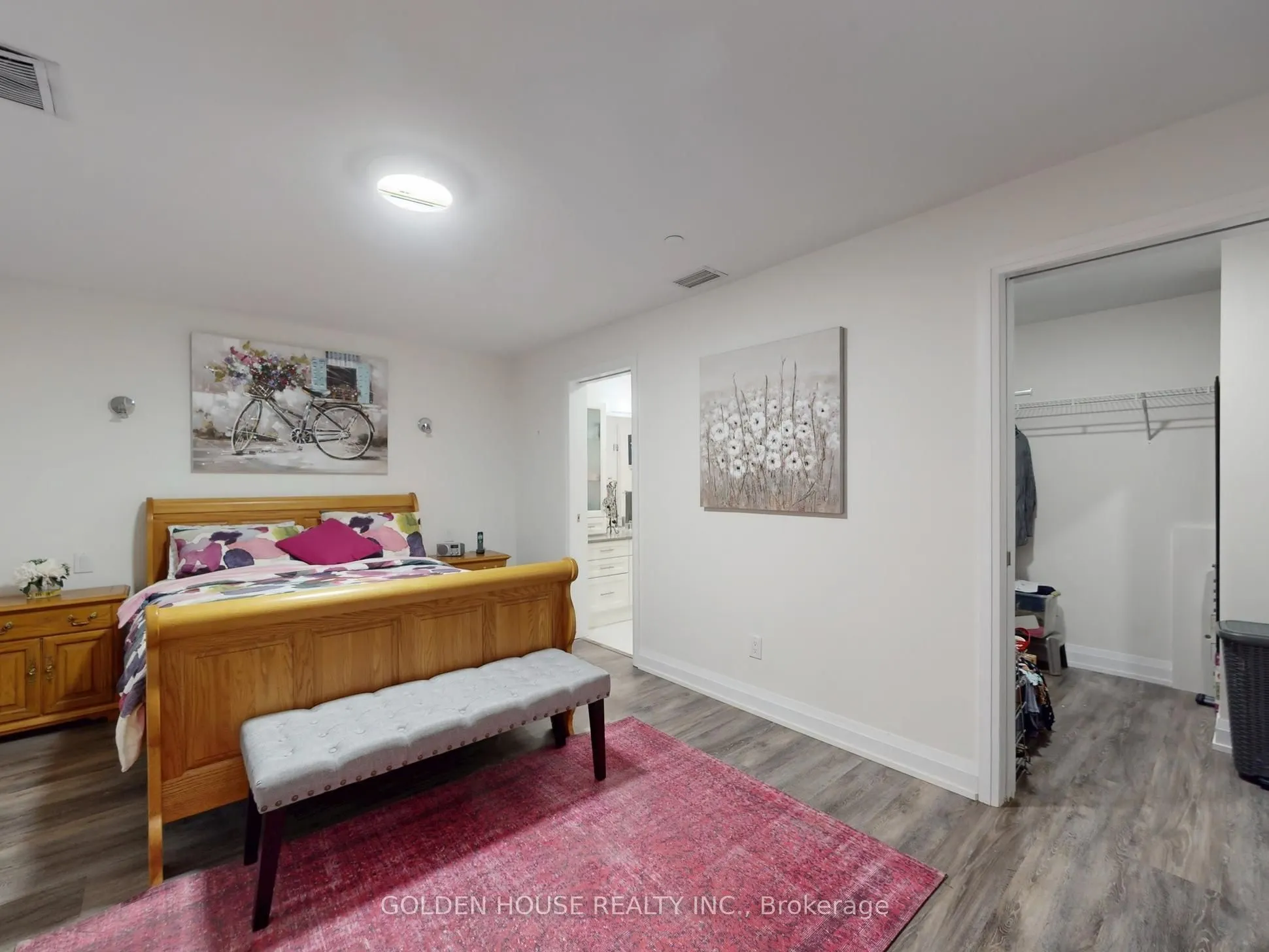 200 Woodbine Avenue, #403