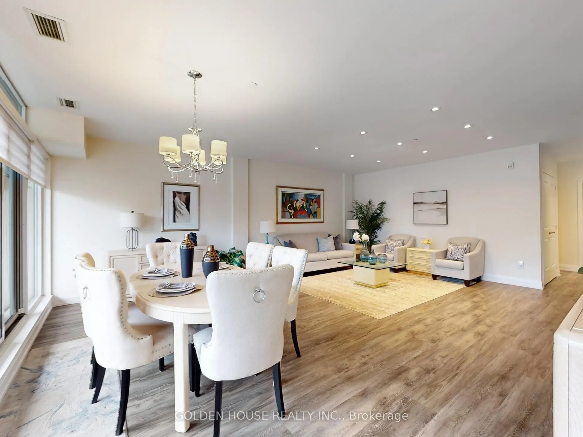 200 Woodbine Avenue, #403