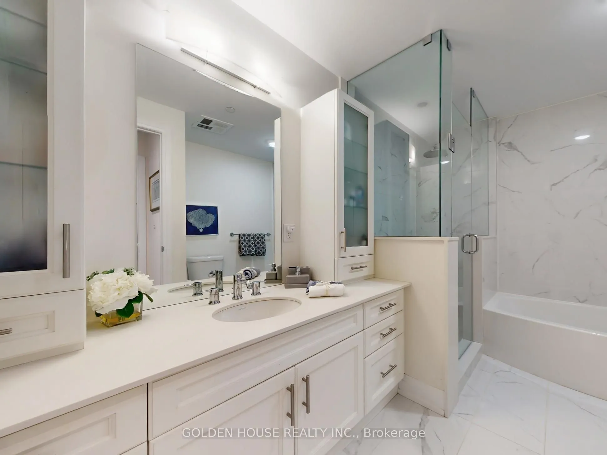 200 Woodbine Avenue, #403