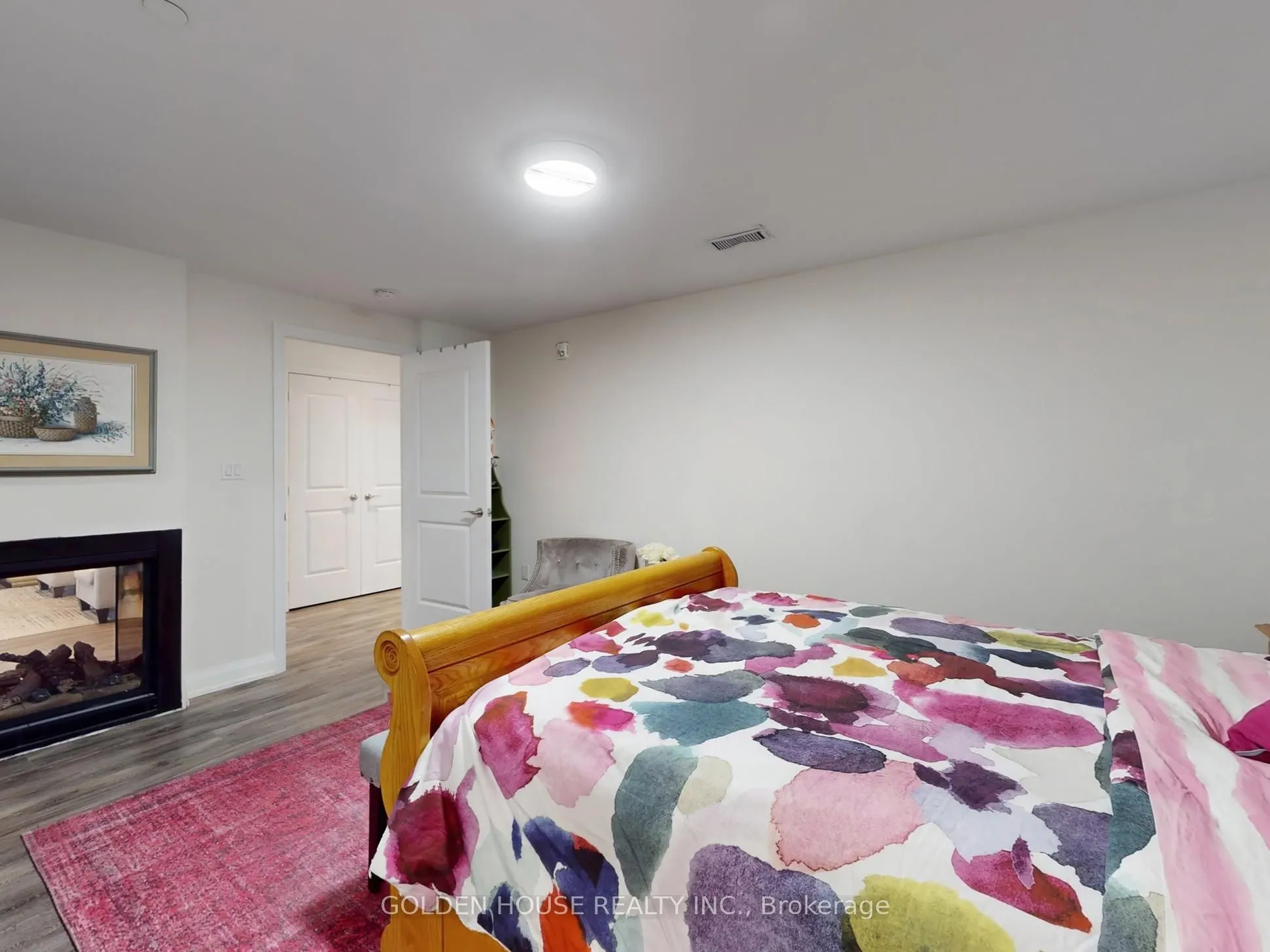 200 Woodbine Avenue, #403