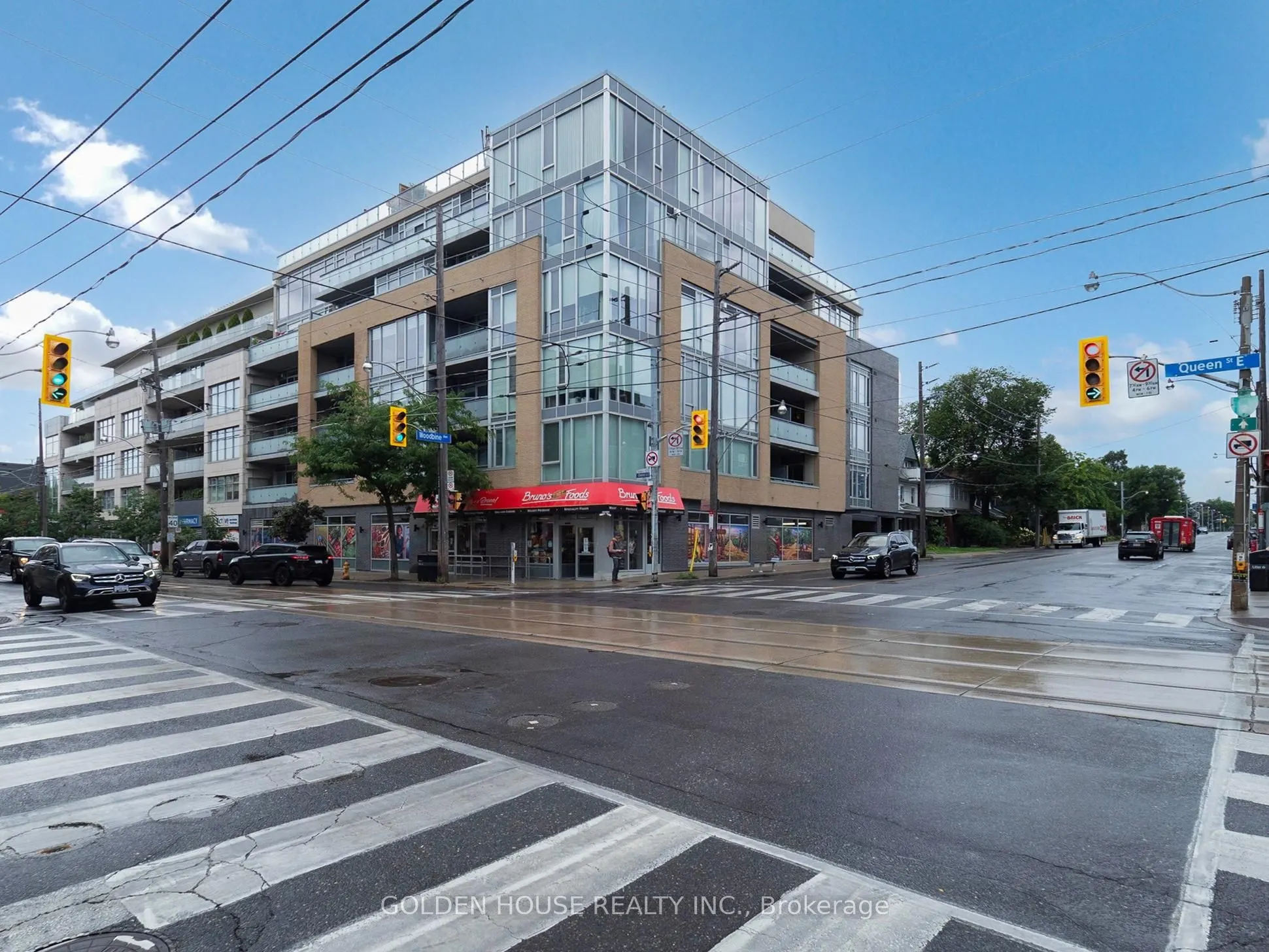 200 Woodbine Avenue, #403