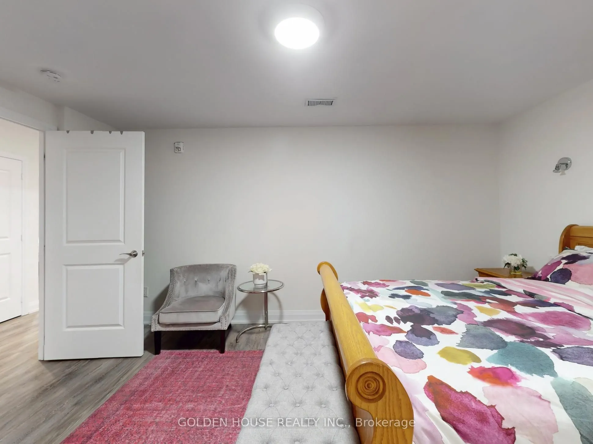 200 Woodbine Avenue, #403