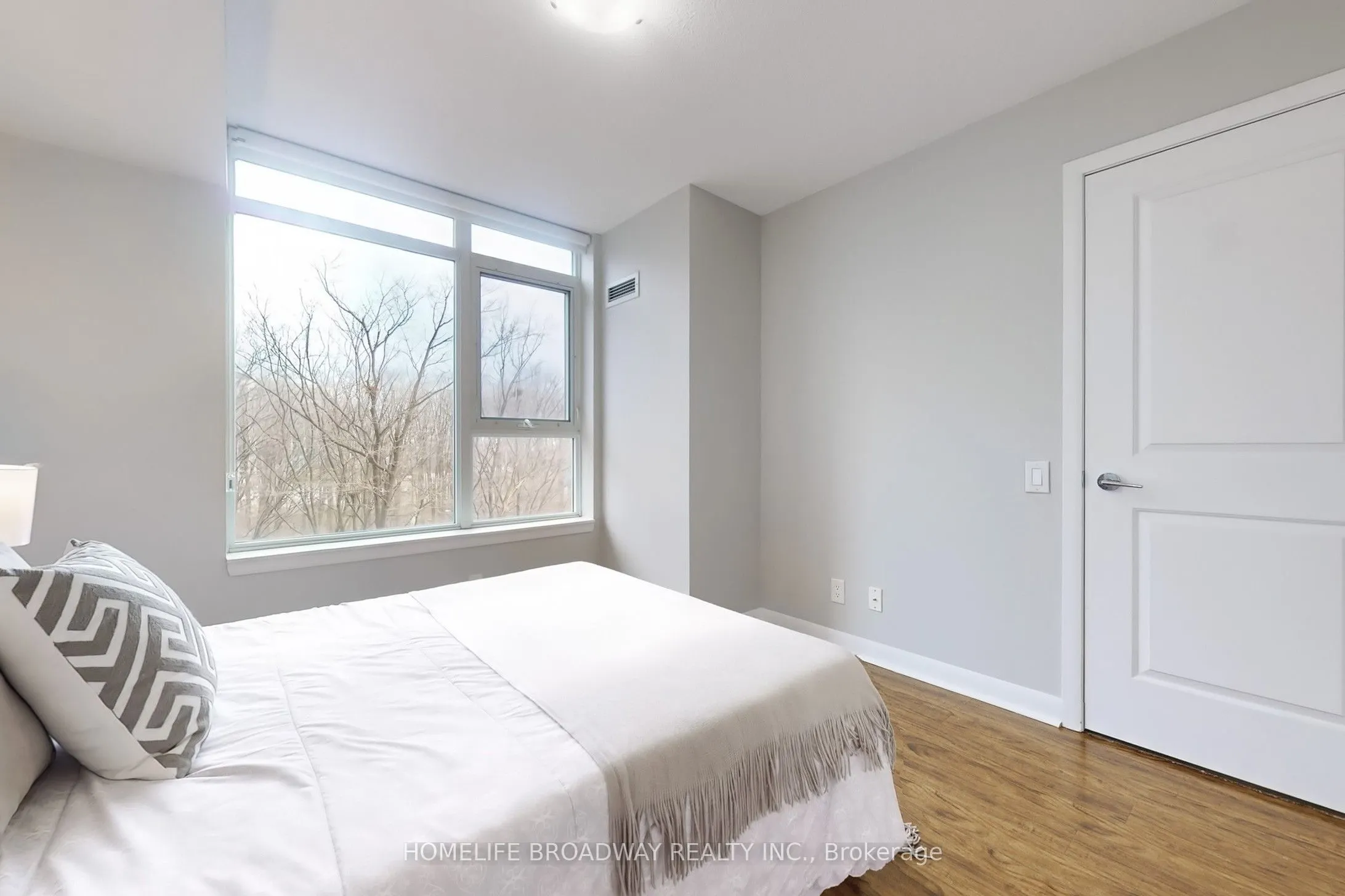 190 Borough Drive, #803