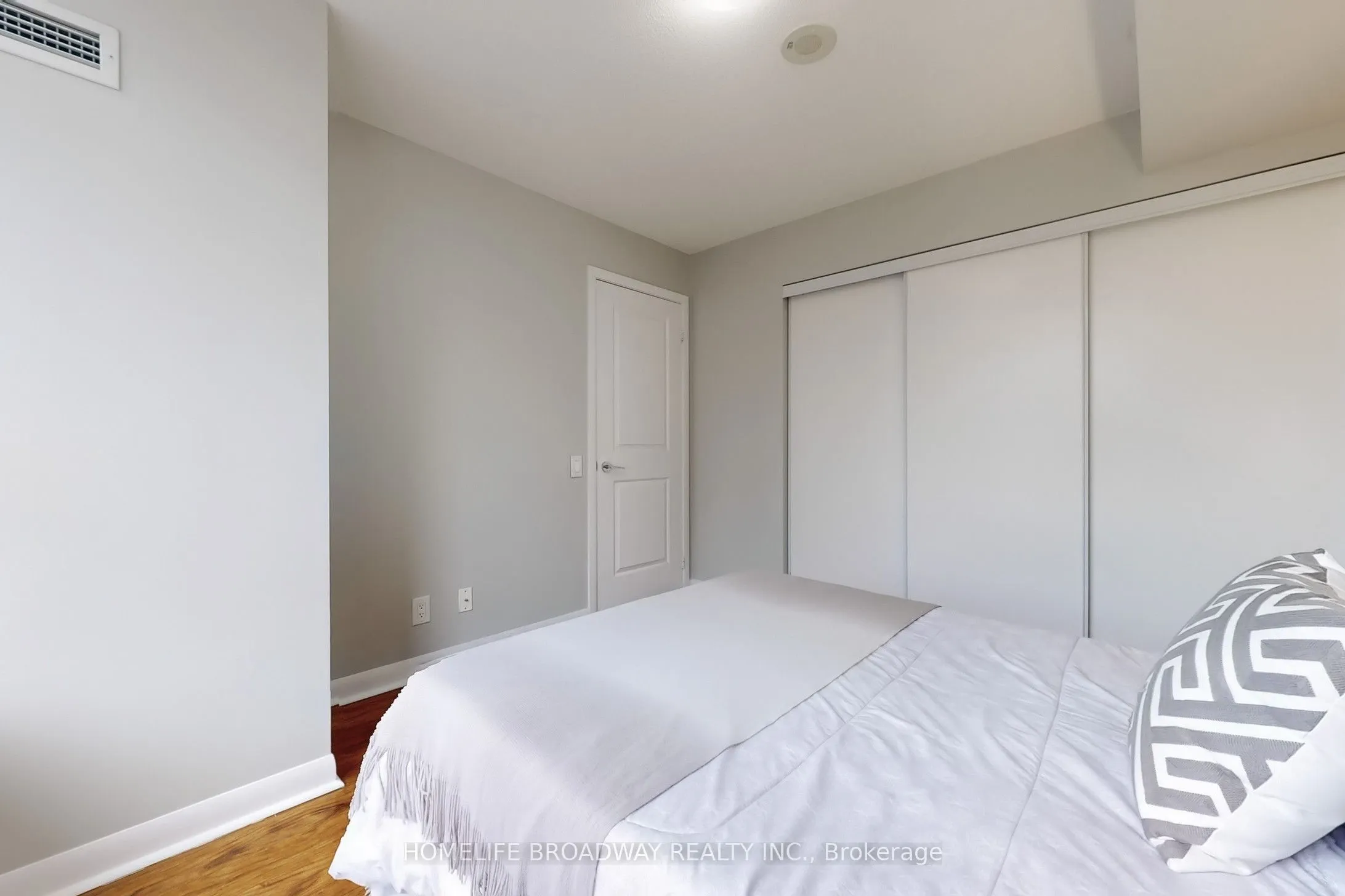 190 Borough Drive, #803