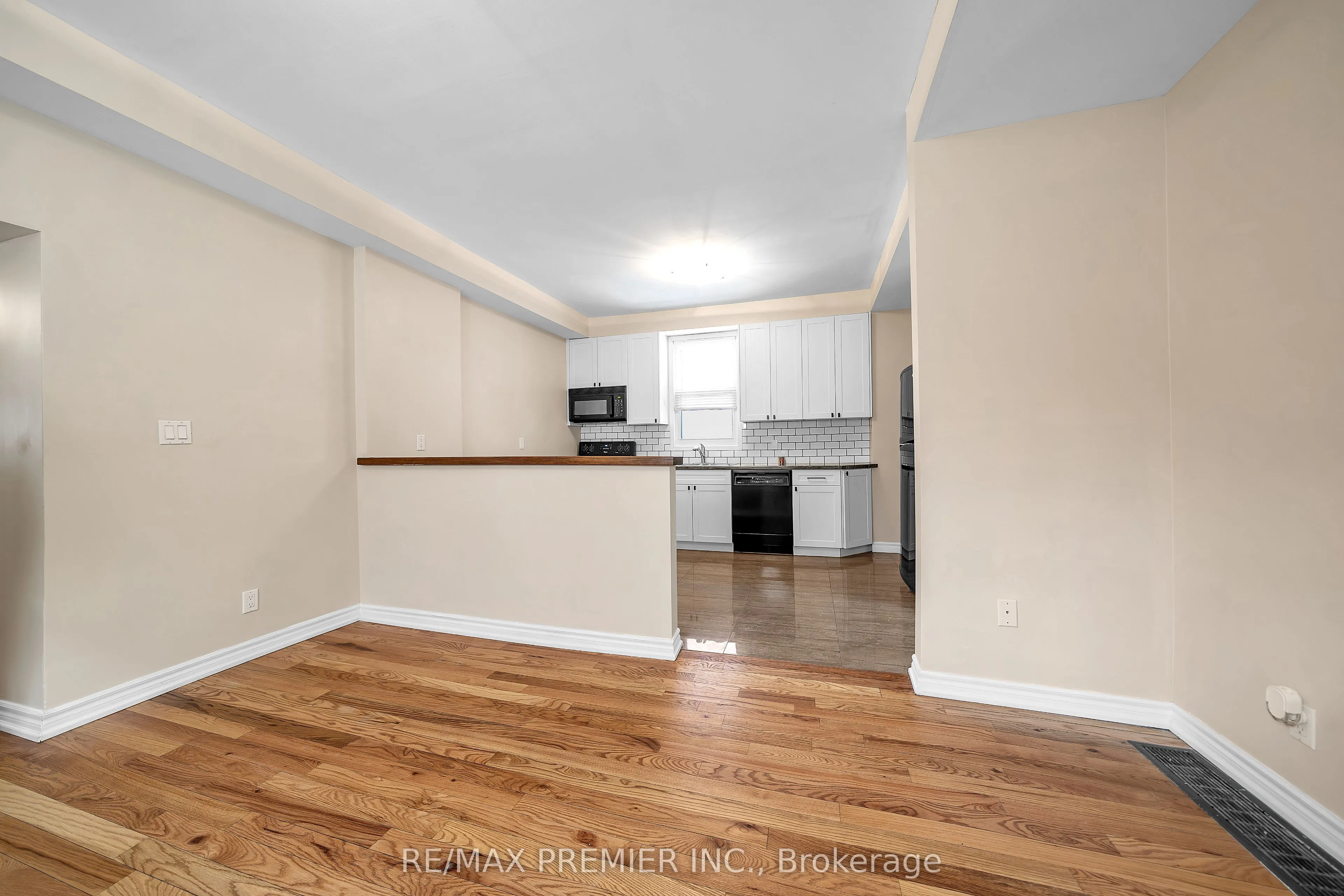 228 Bruce Street
