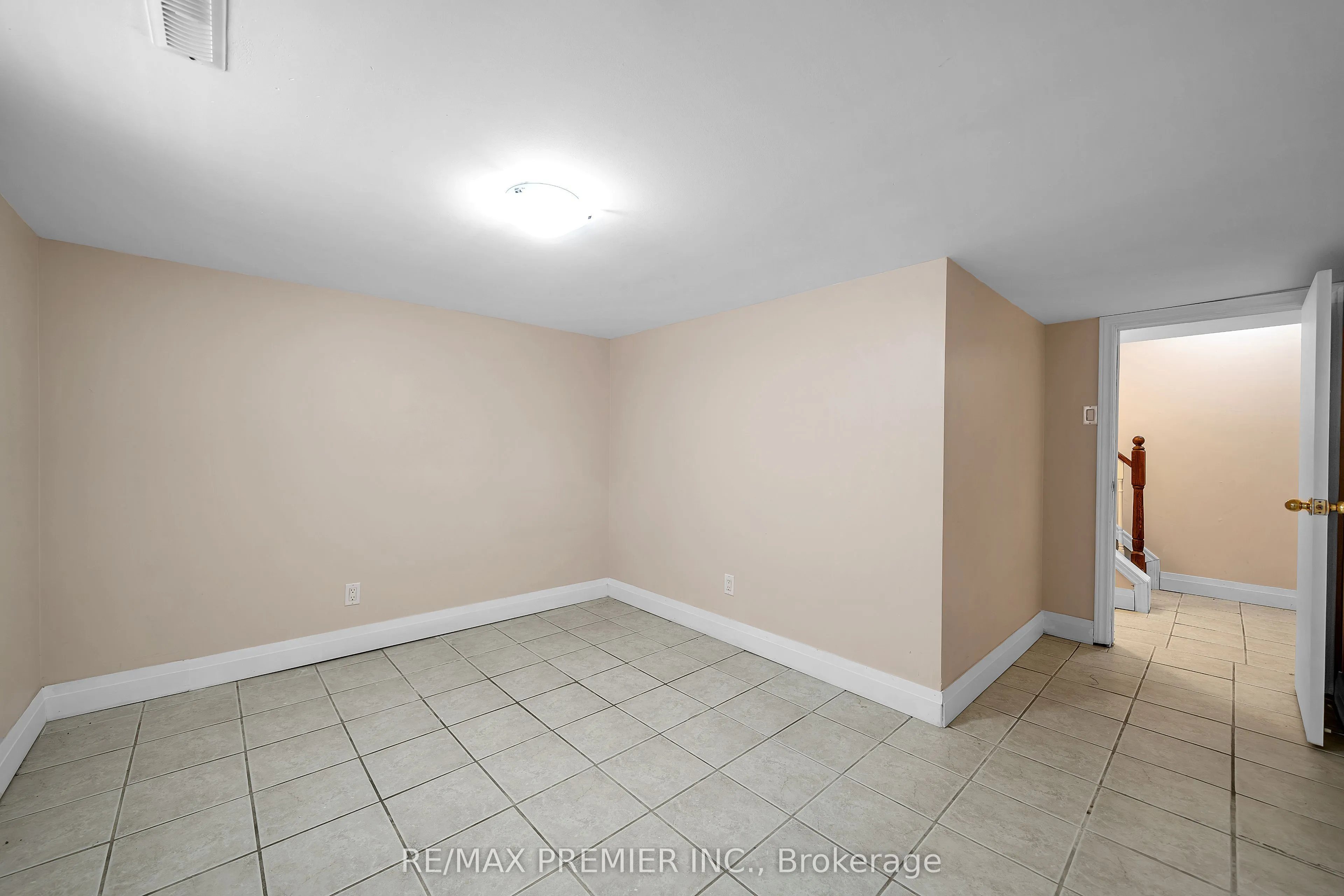 228 Bruce Street
