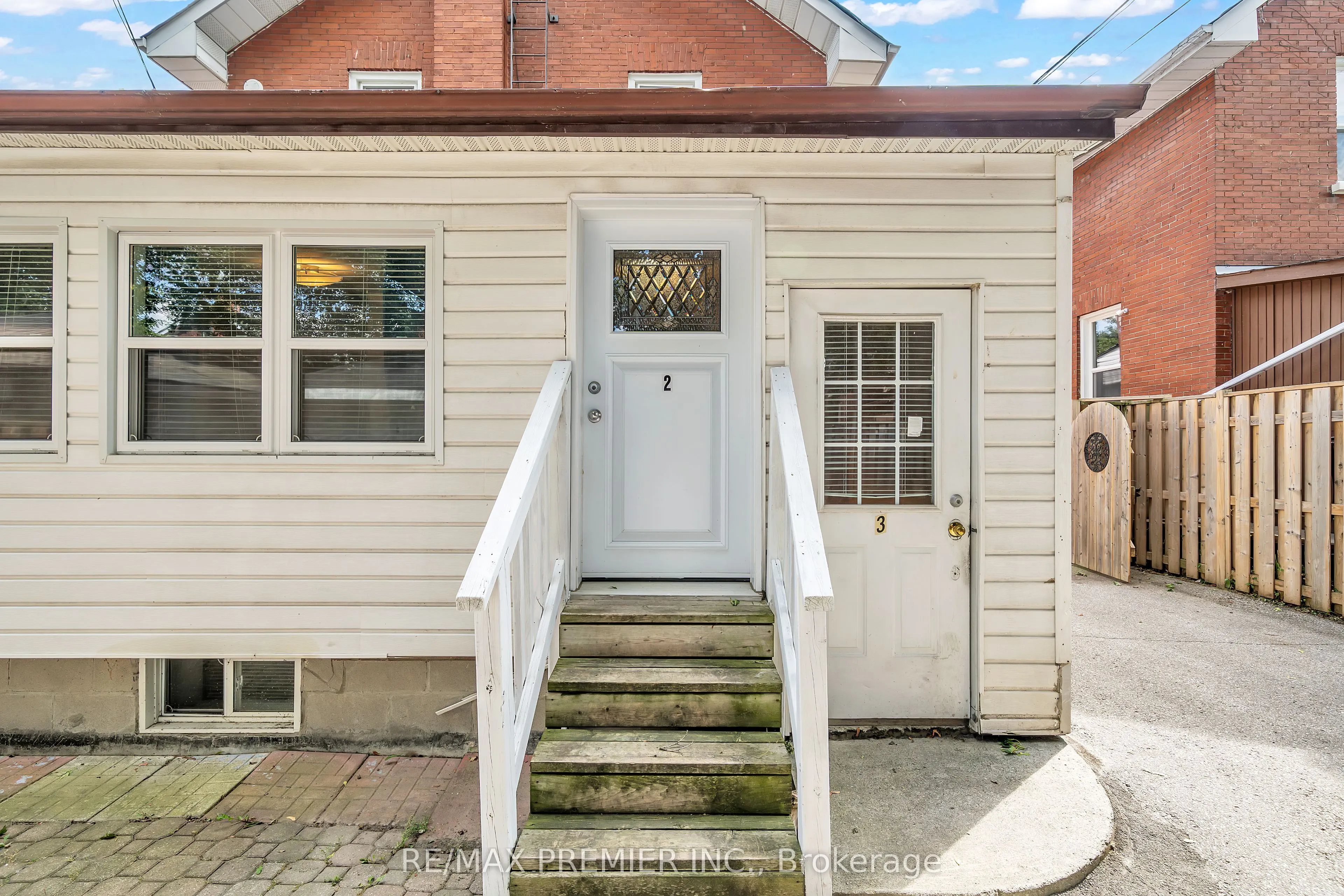 228 Bruce Street