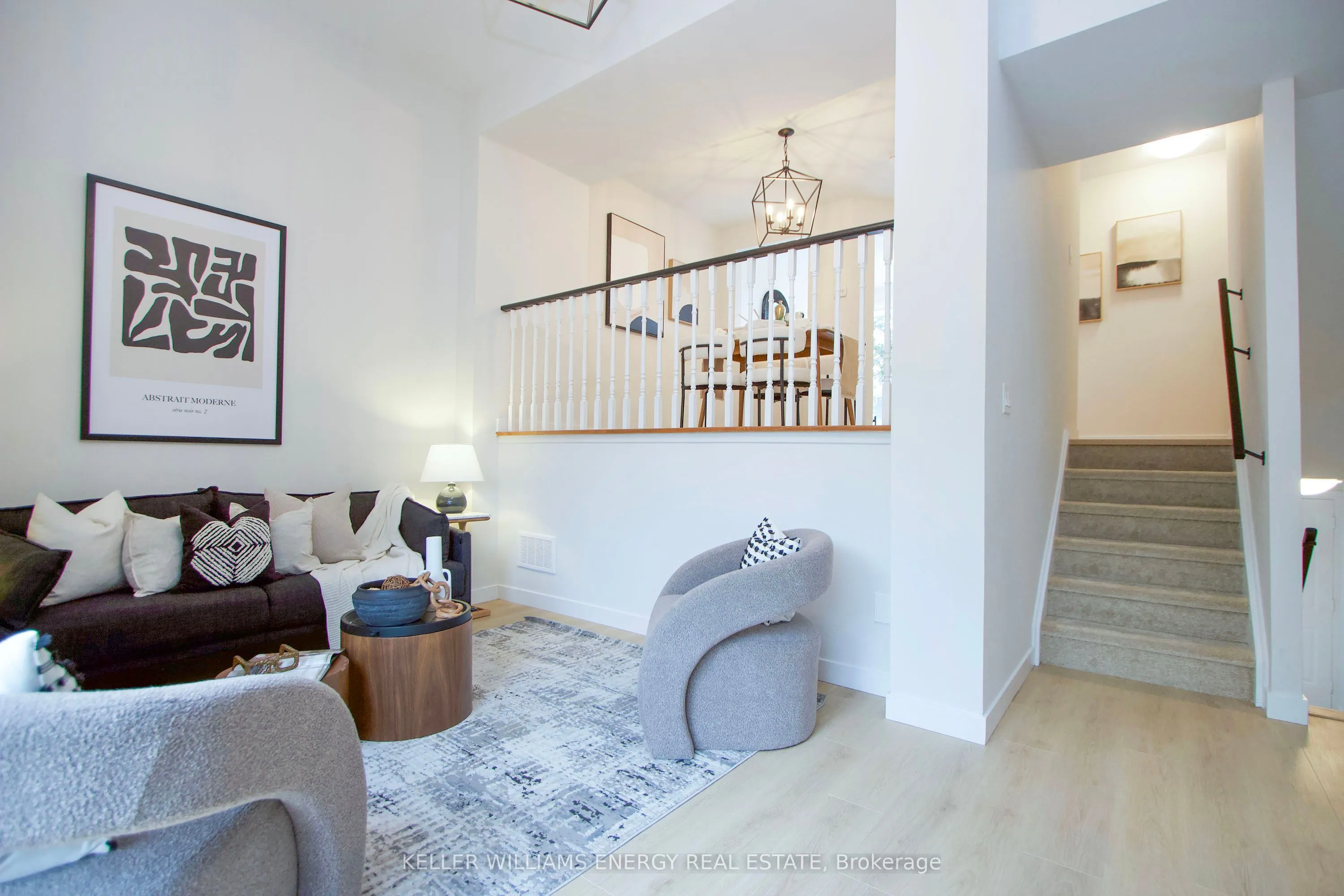 1133 Ritson Road N, #60