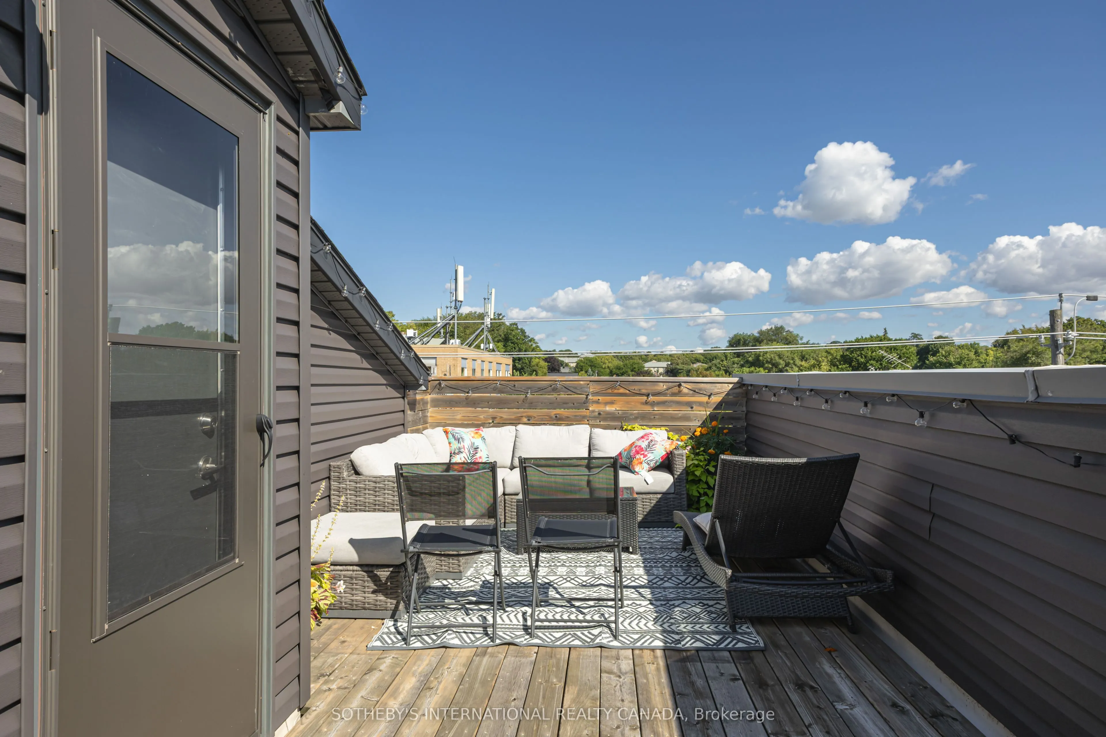 1331 Gerrard Street, #4