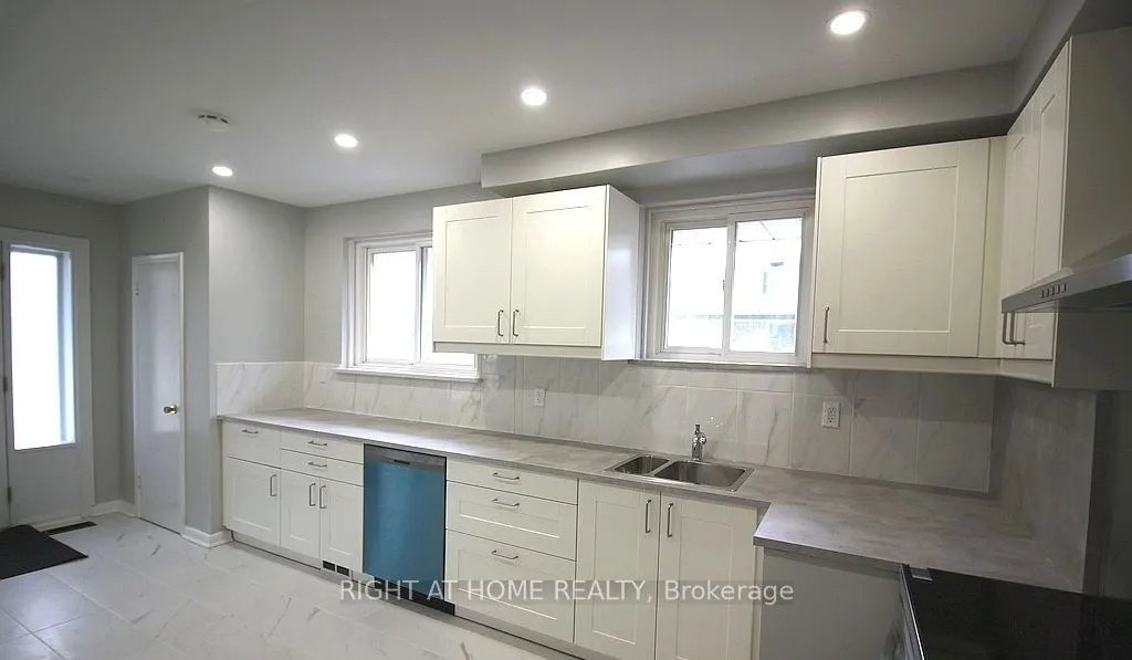 28 Reno Drive, #Main