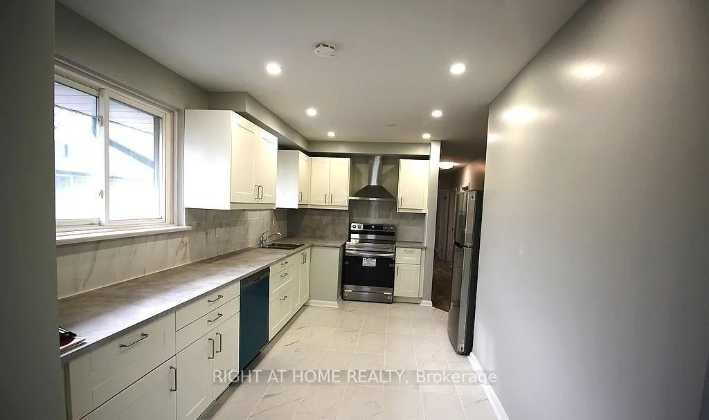 28 Reno Drive, #Main