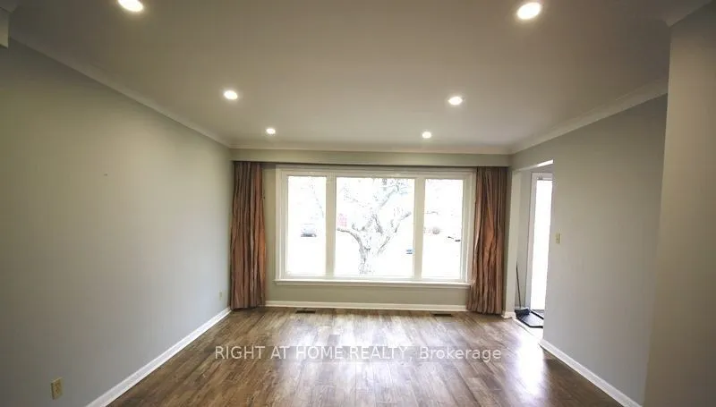 28 Reno Drive, #Main