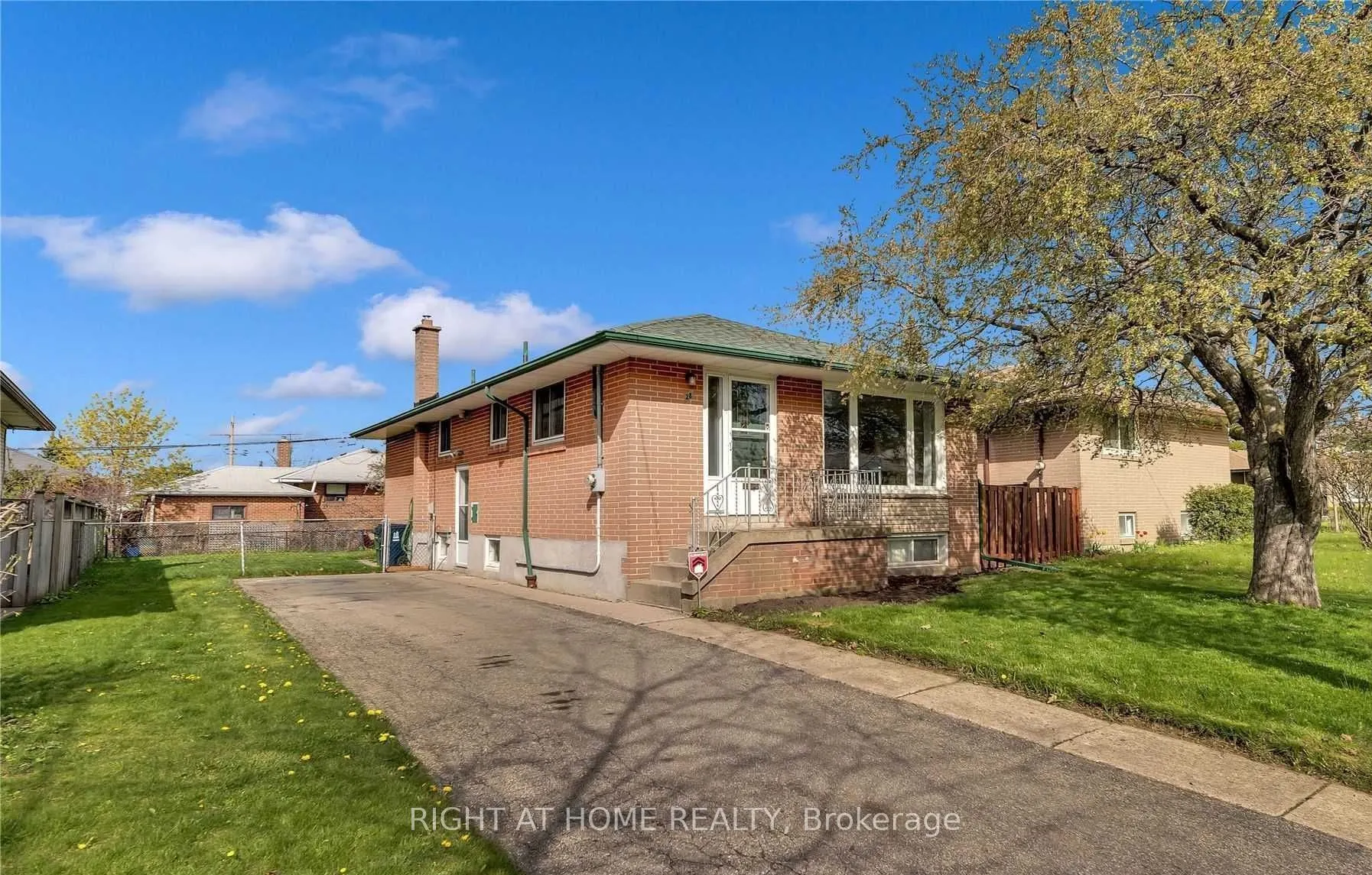 28 Reno Drive, #Main