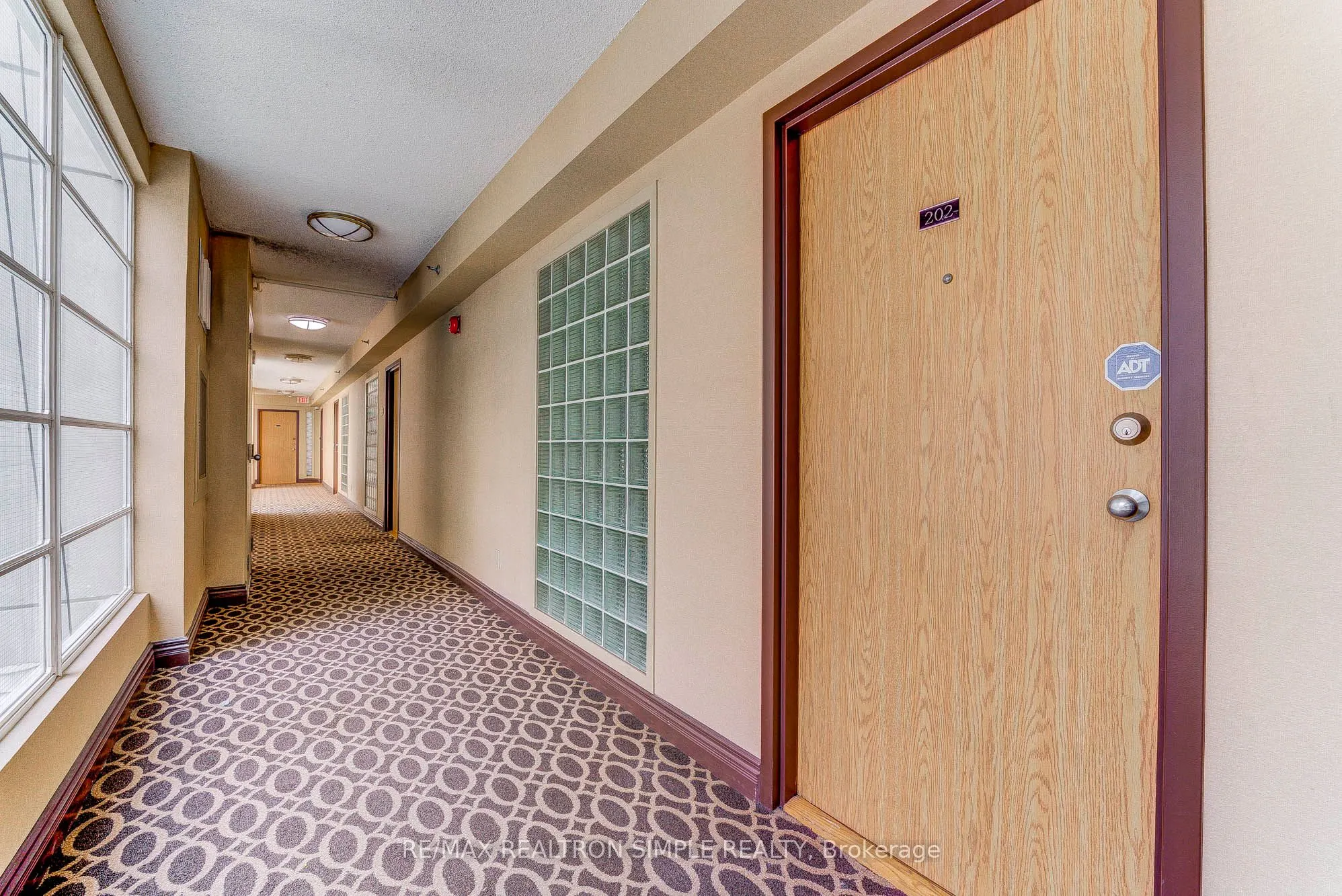 5800 Sheppard Avenue E, #202
