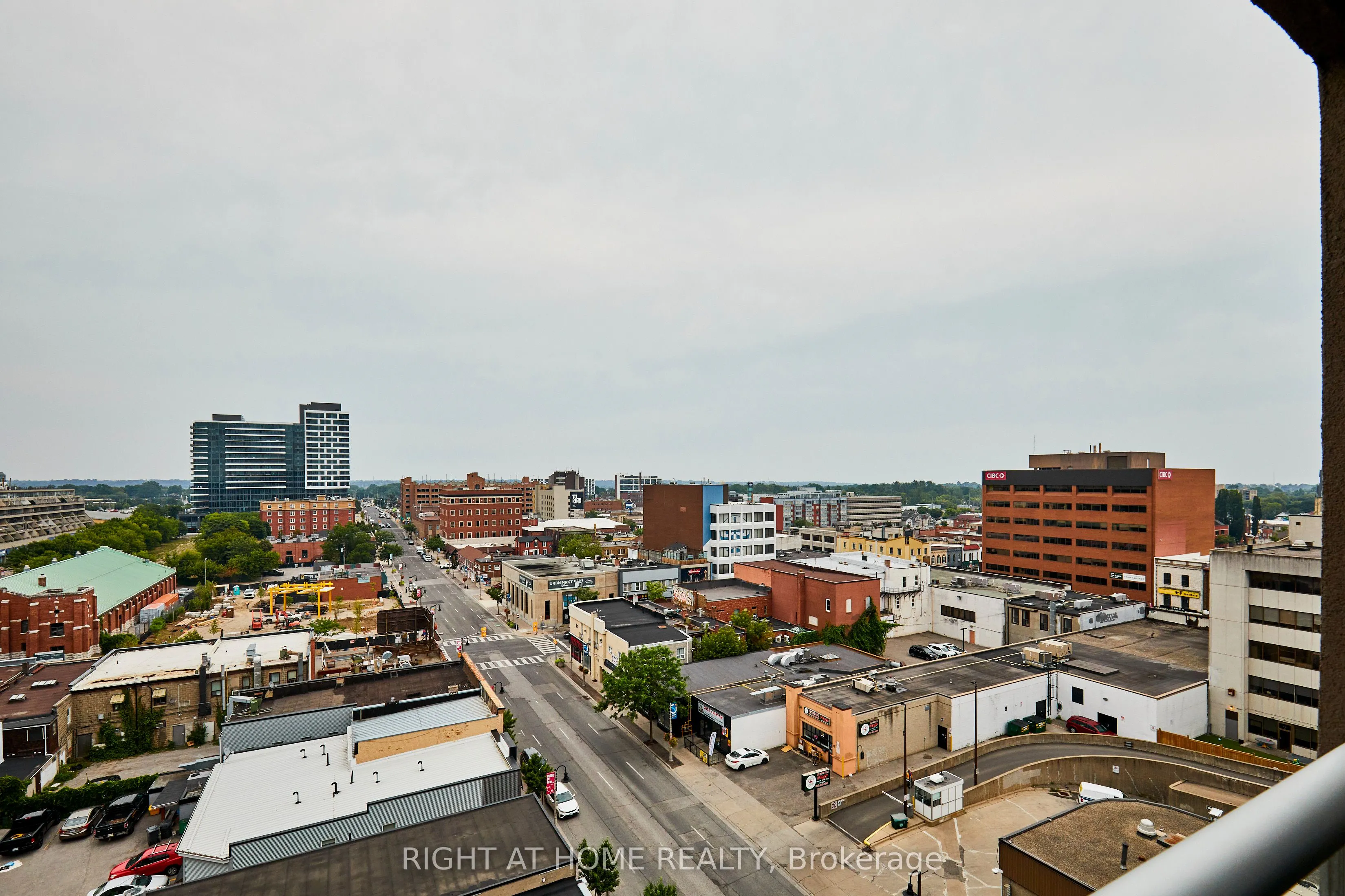 44 Bond Street W, #804