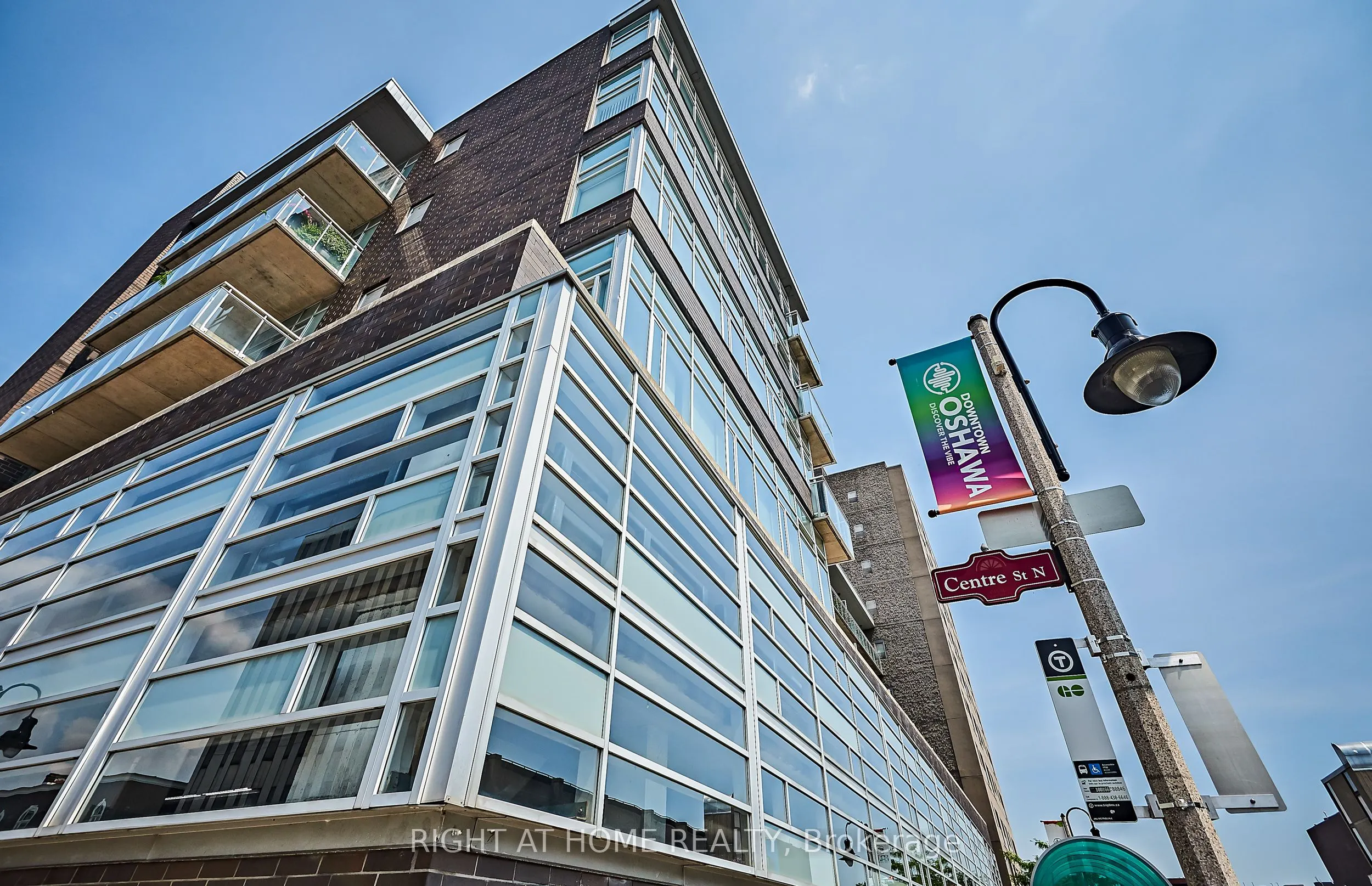 44 Bond Street W, #804
