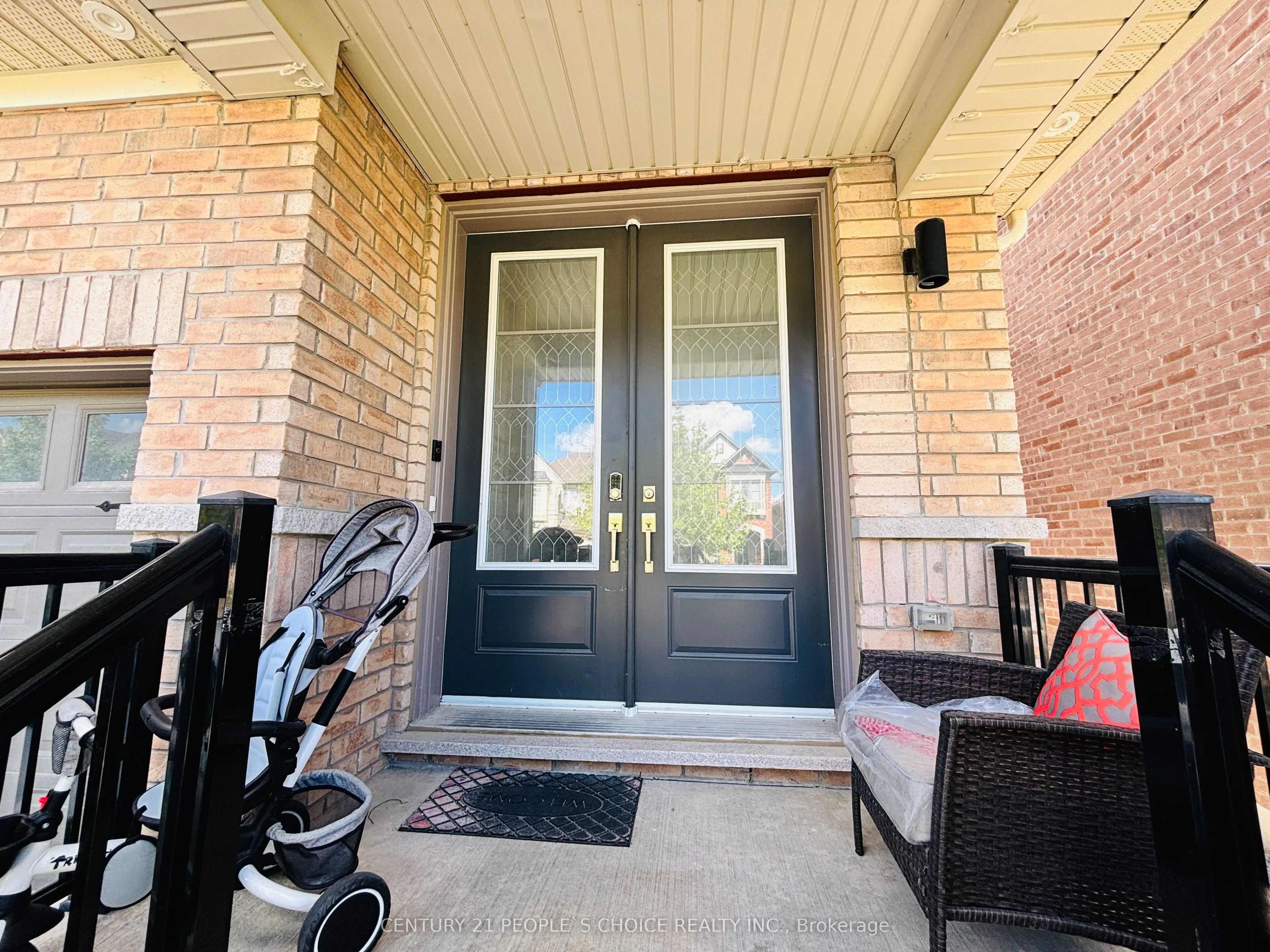 29 Christine Elliott Avenue