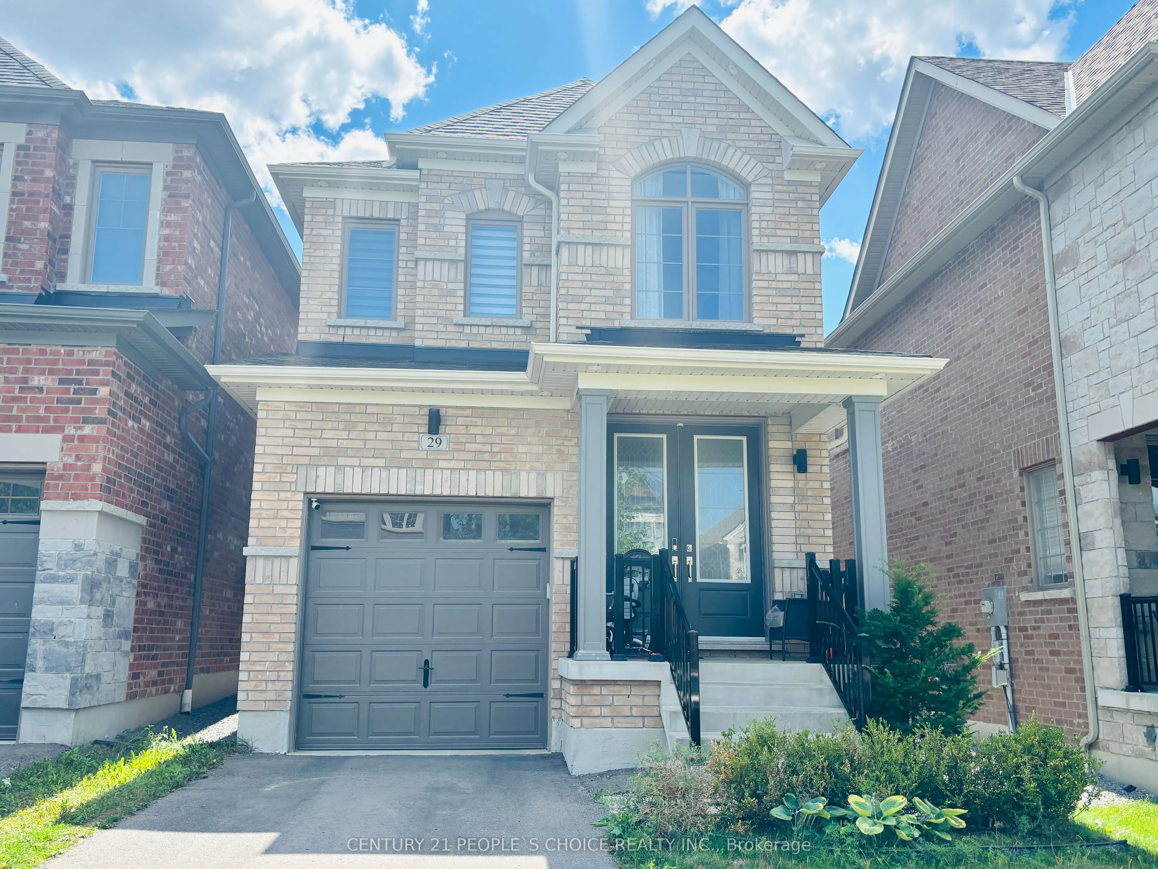 29 Christine Elliott Avenue