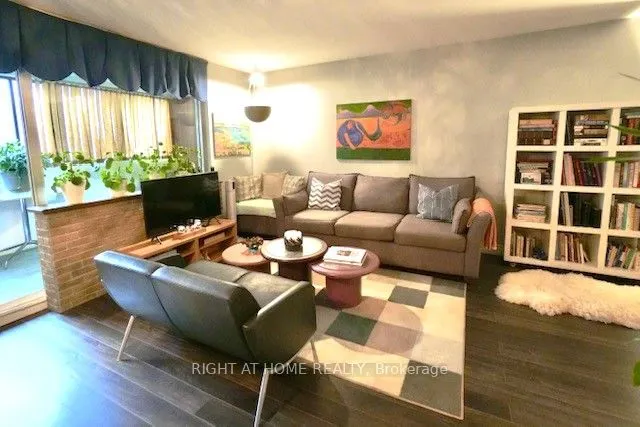 5 Massey Square, #411