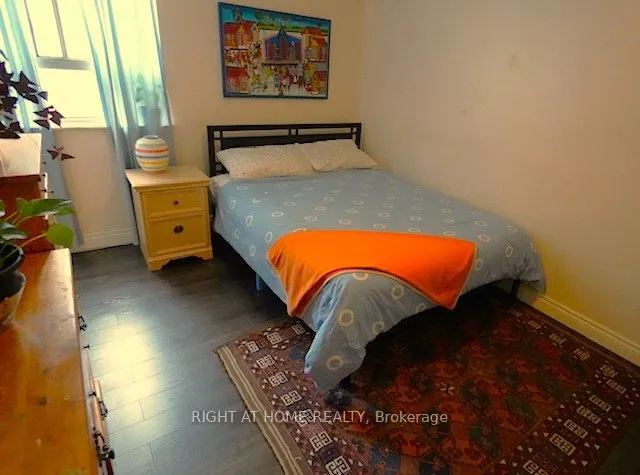 5 Massey Square, #411