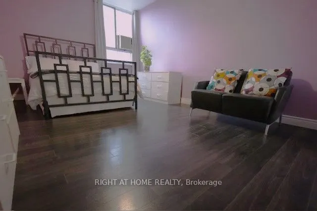 5 Massey Square, #411