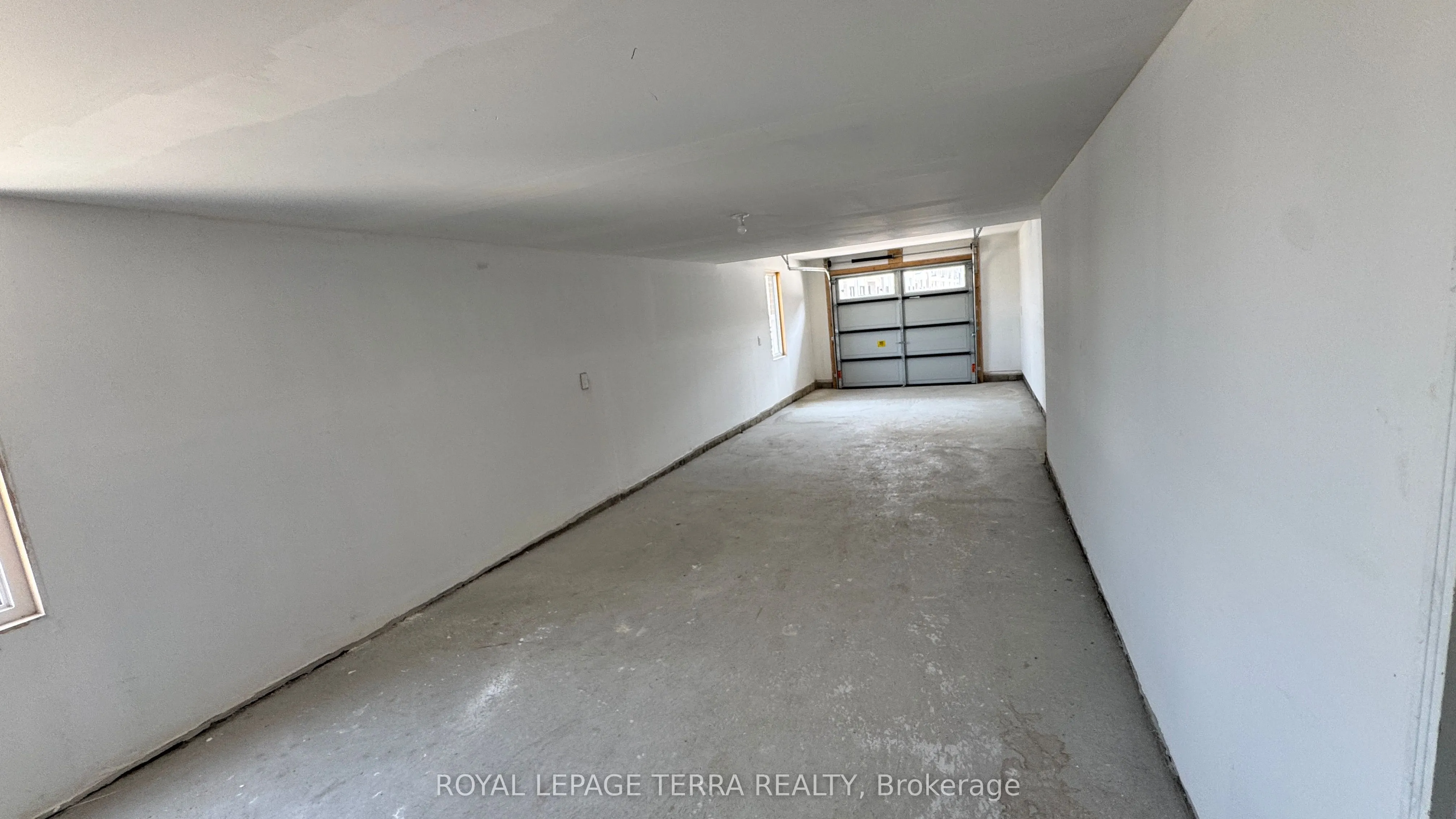 1695 Dersan Street, #111