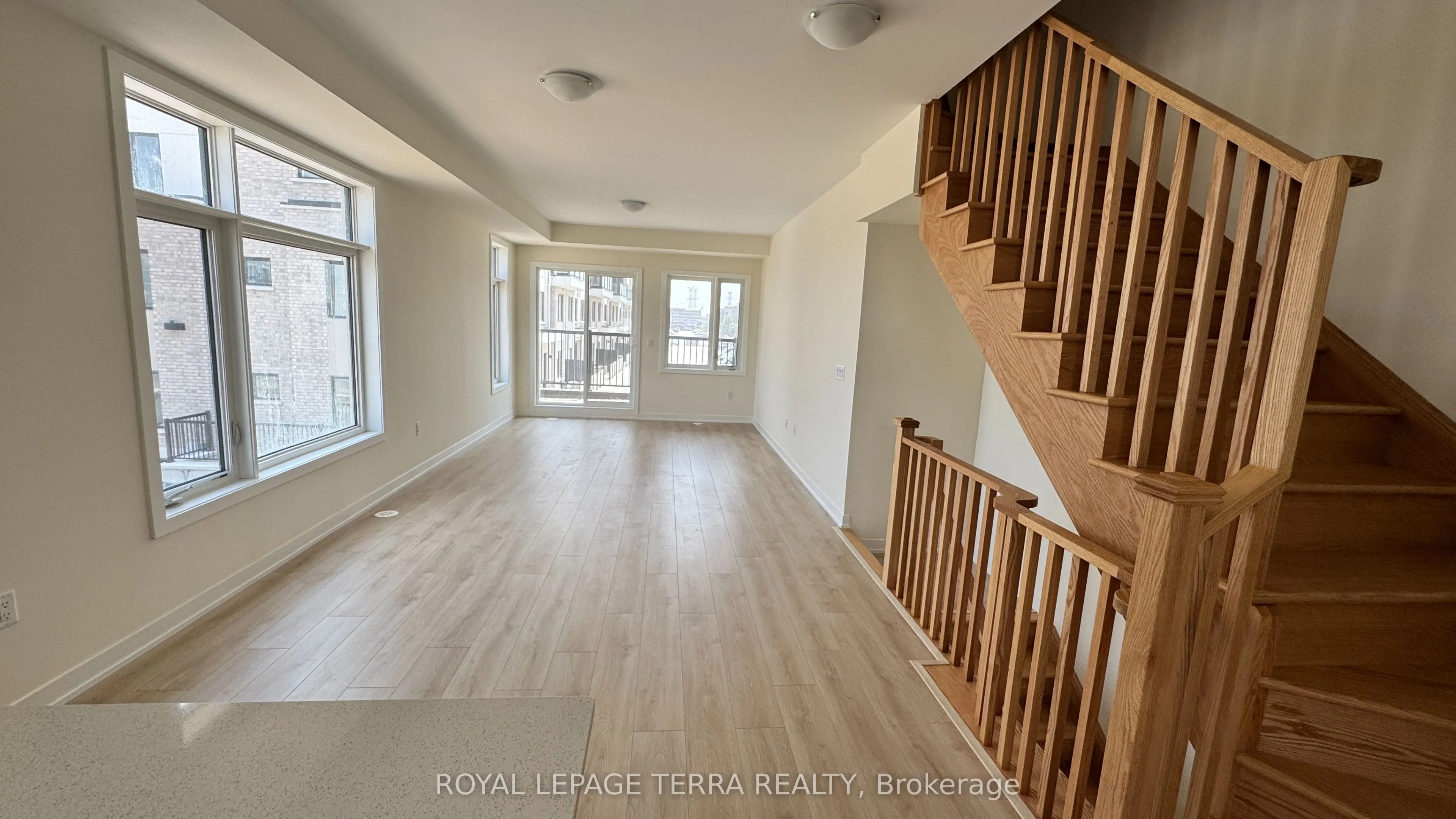 1695 Dersan Street, #111