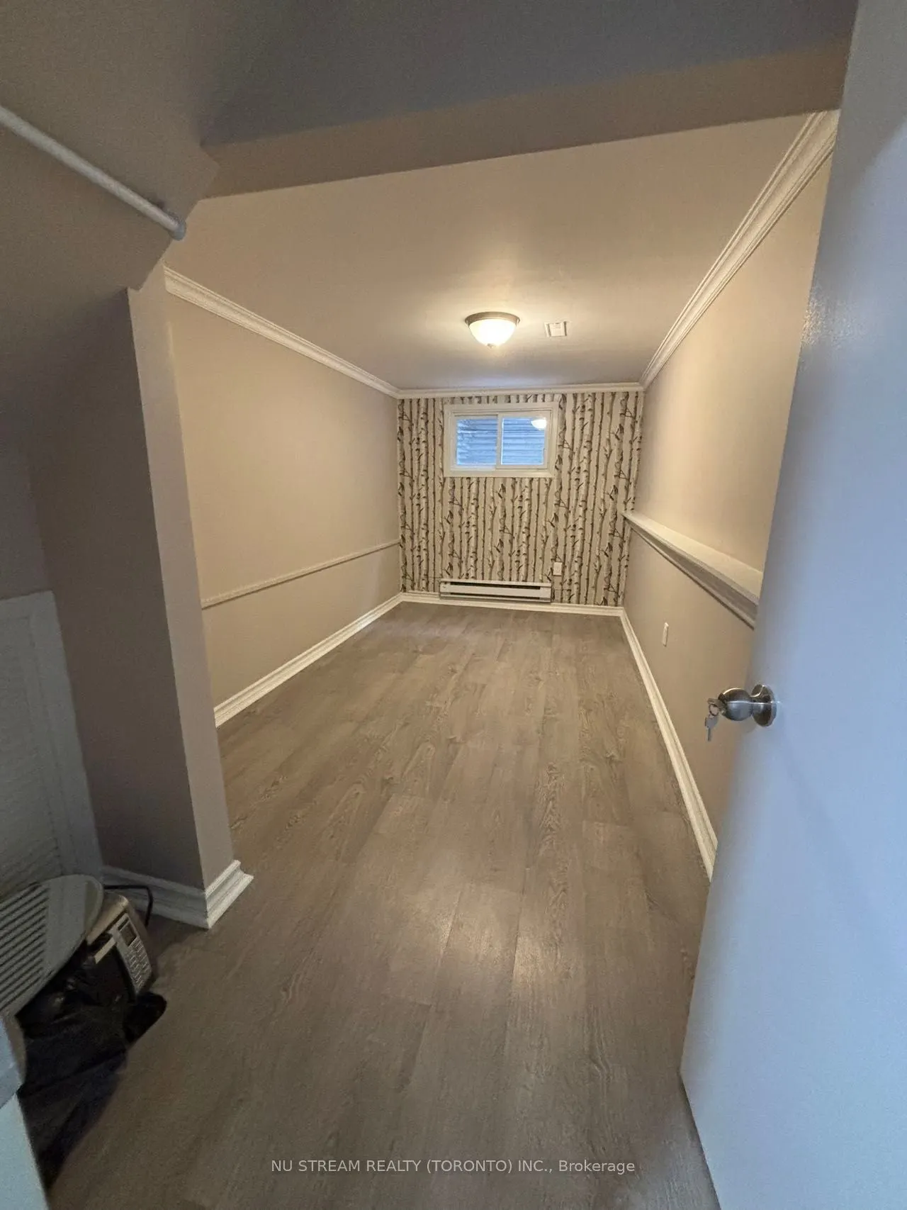 132 Heatherside Drive, #Basement