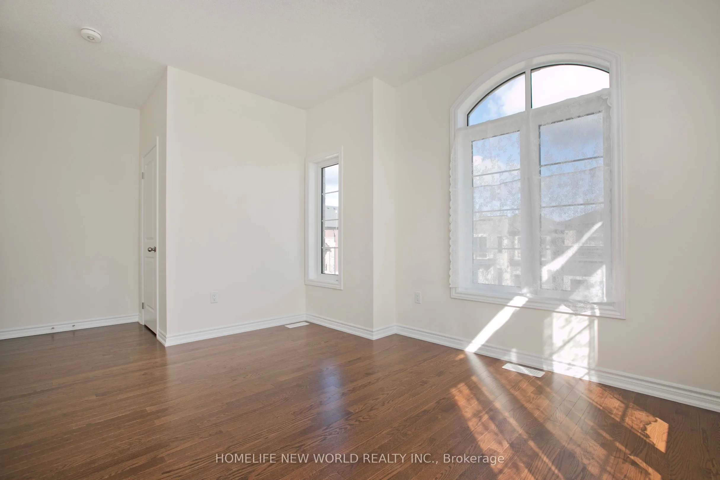 1864 Irish Moss Square