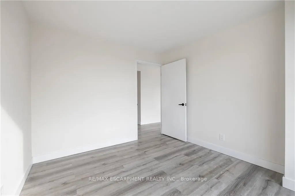 90 Dale Avenue, #905