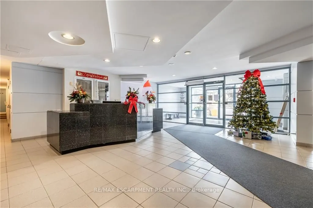 90 Dale Avenue, #905