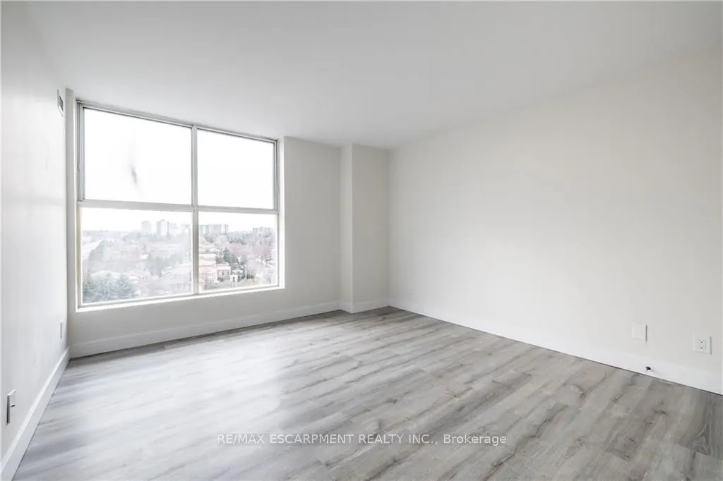 90 Dale Avenue, #905