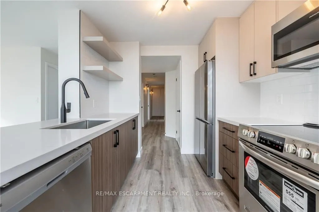 90 Dale Avenue, #905
