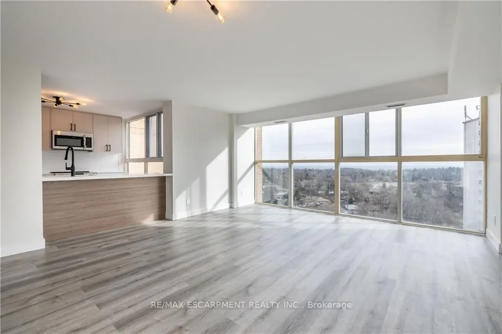 90 Dale Avenue, #905