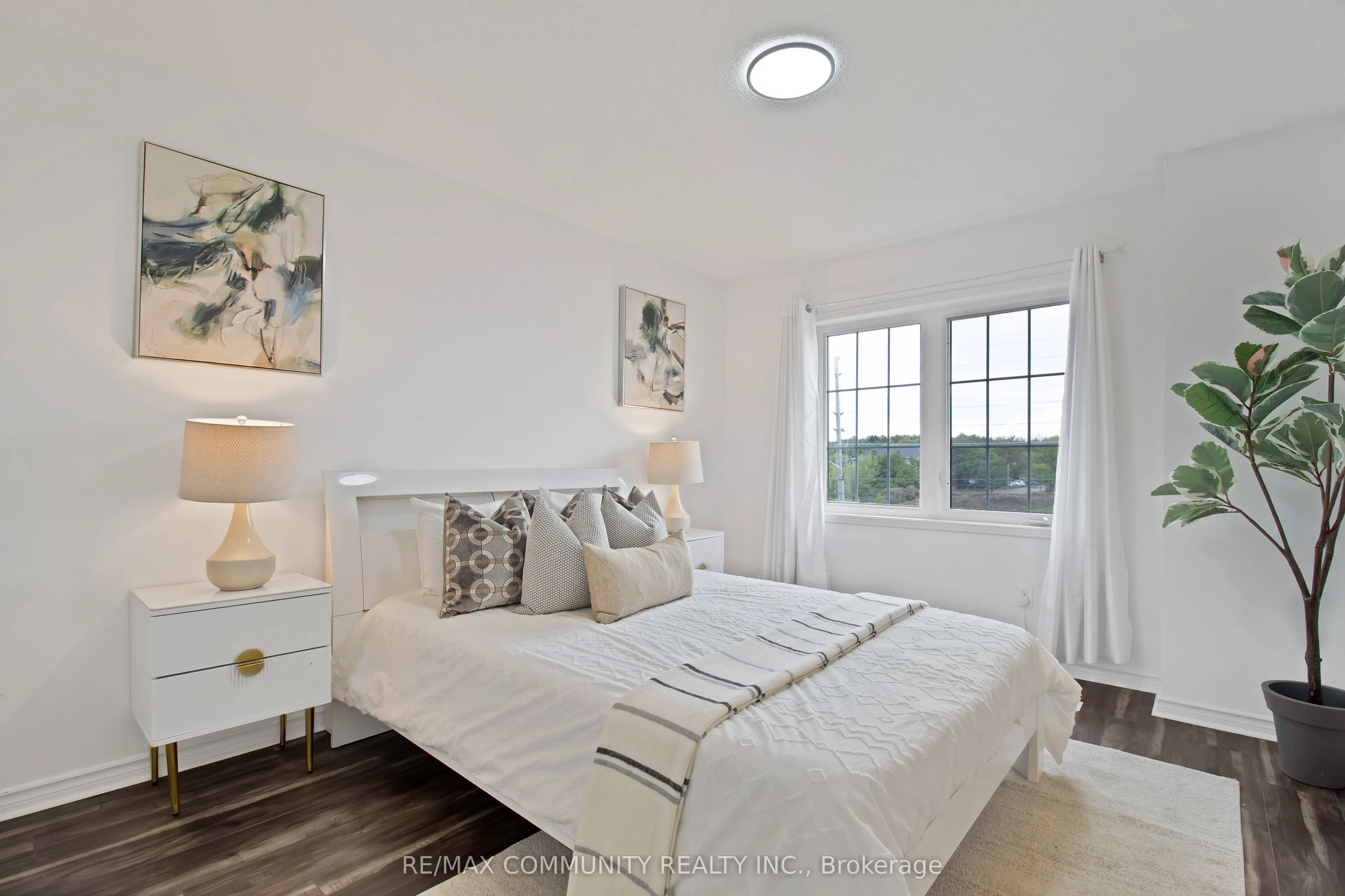 431 Rossland Road E