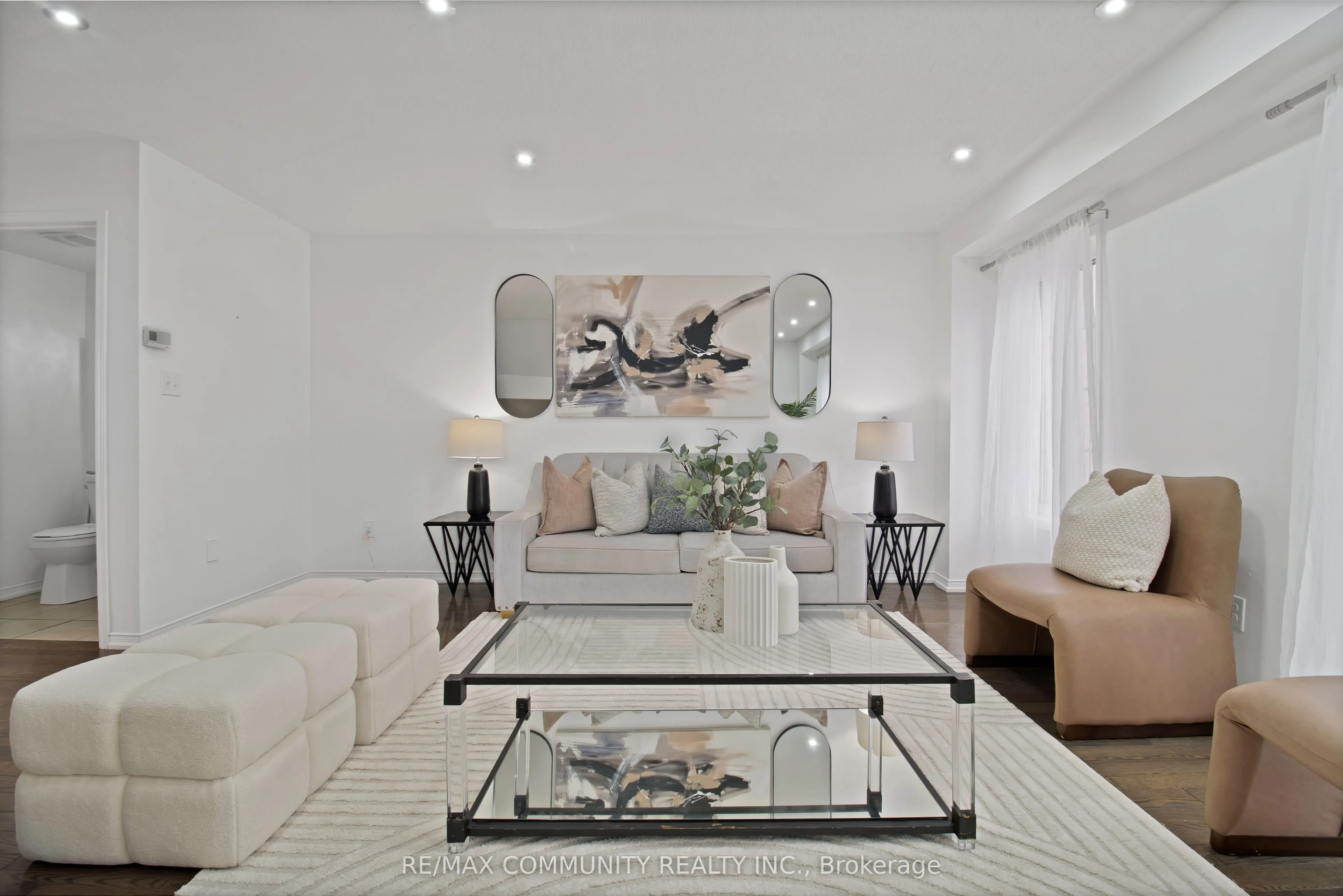 431 Rossland Road E