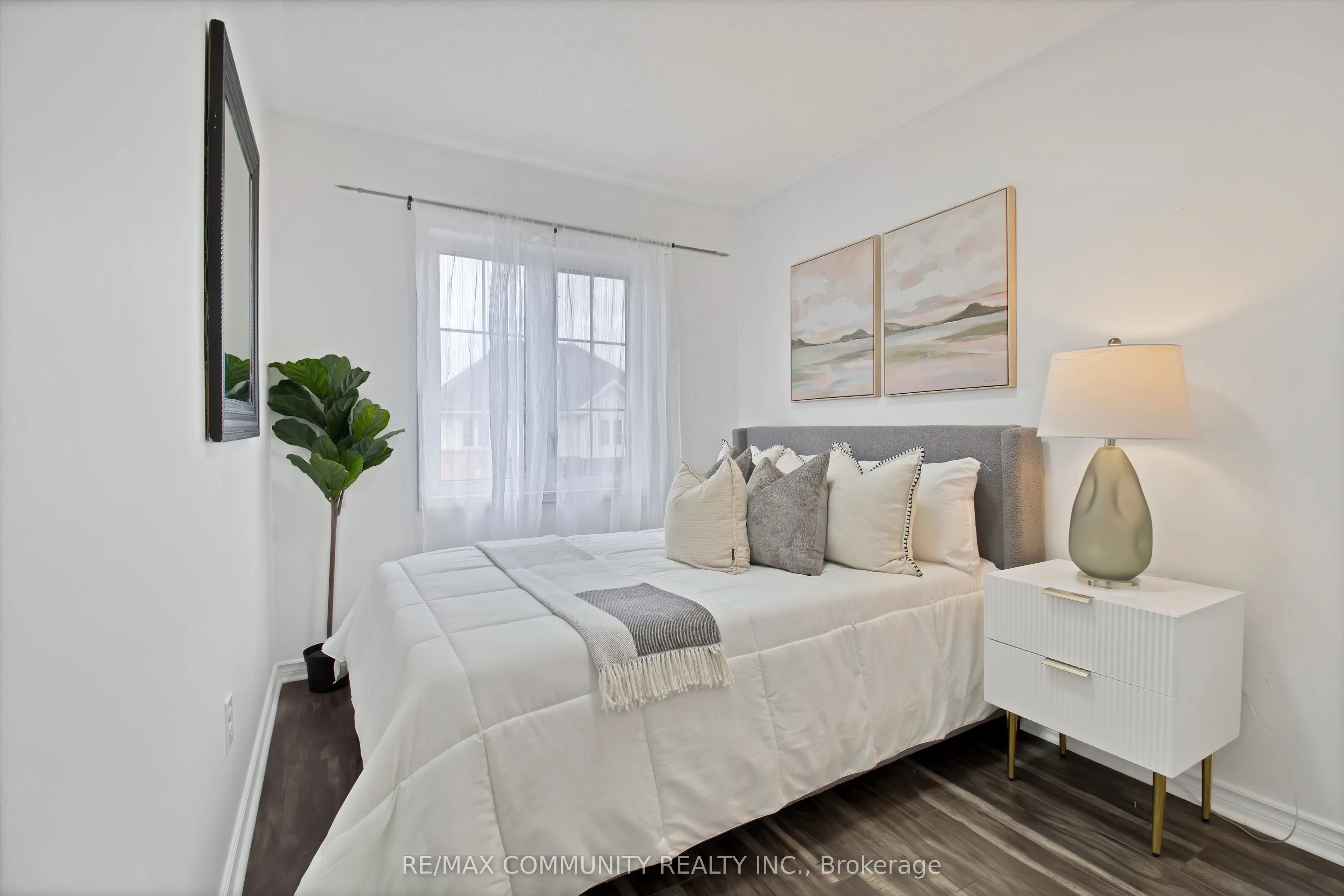 431 Rossland Road E