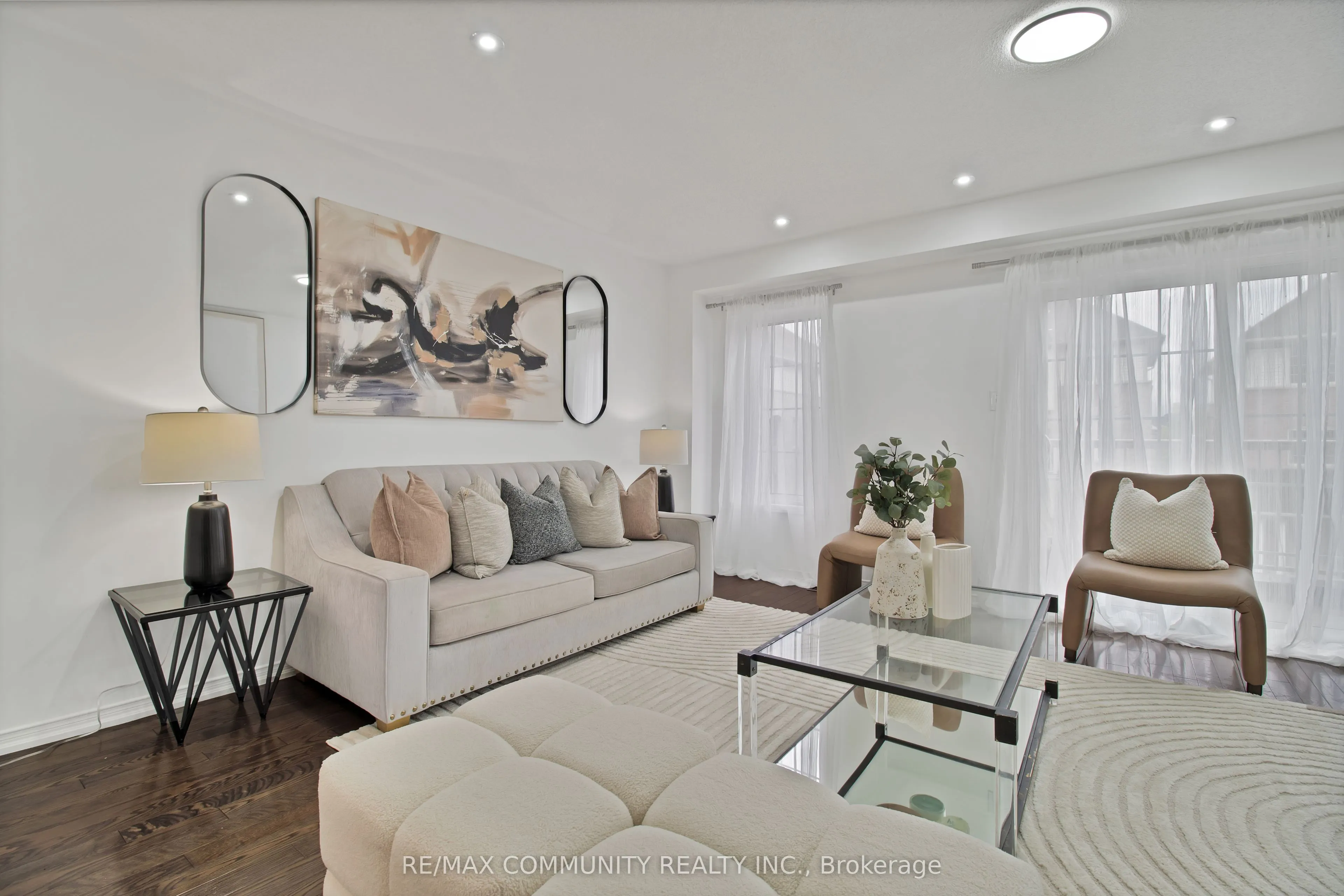 431 Rossland Road E