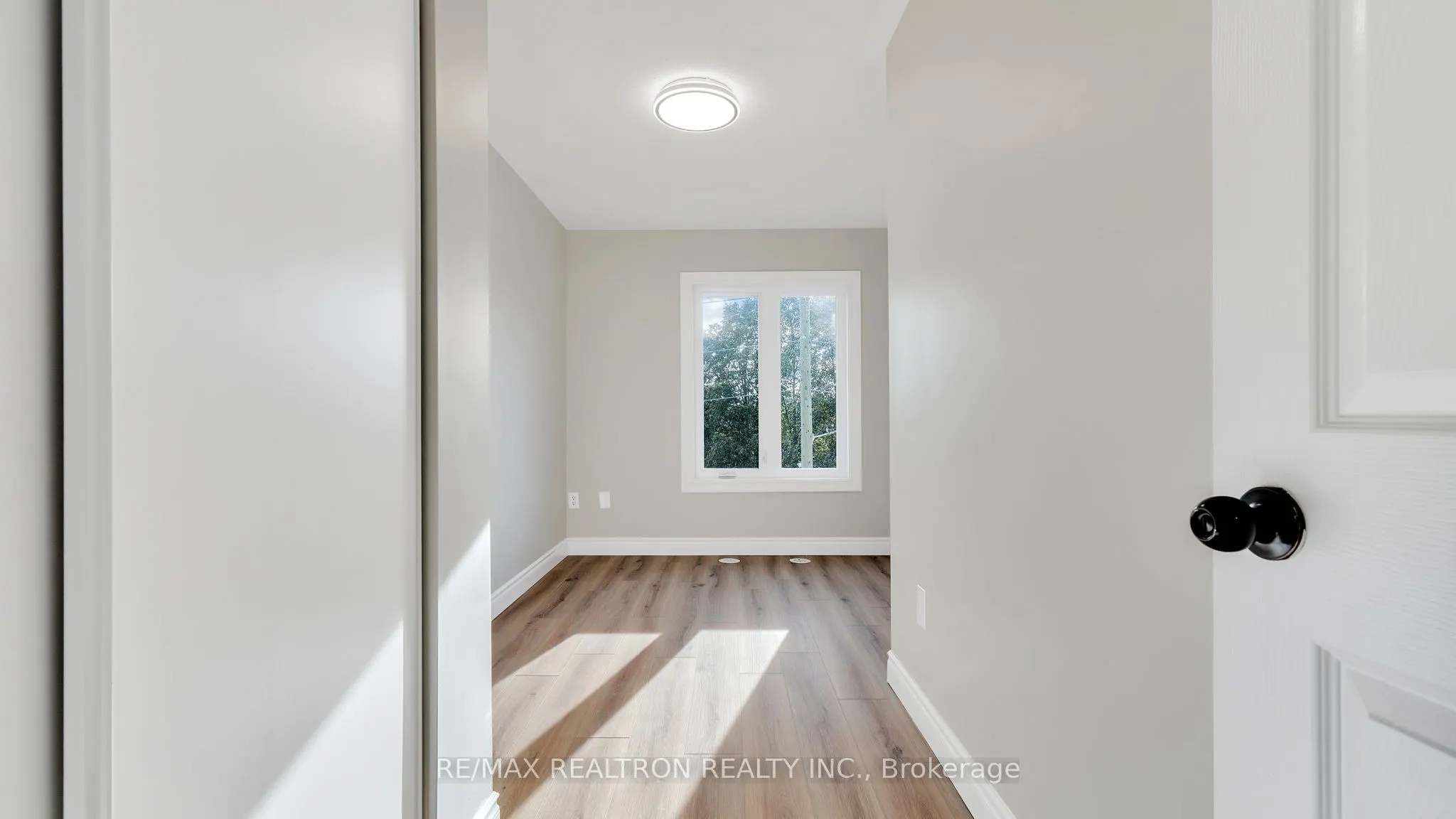 1250 St Martins Drive, #8