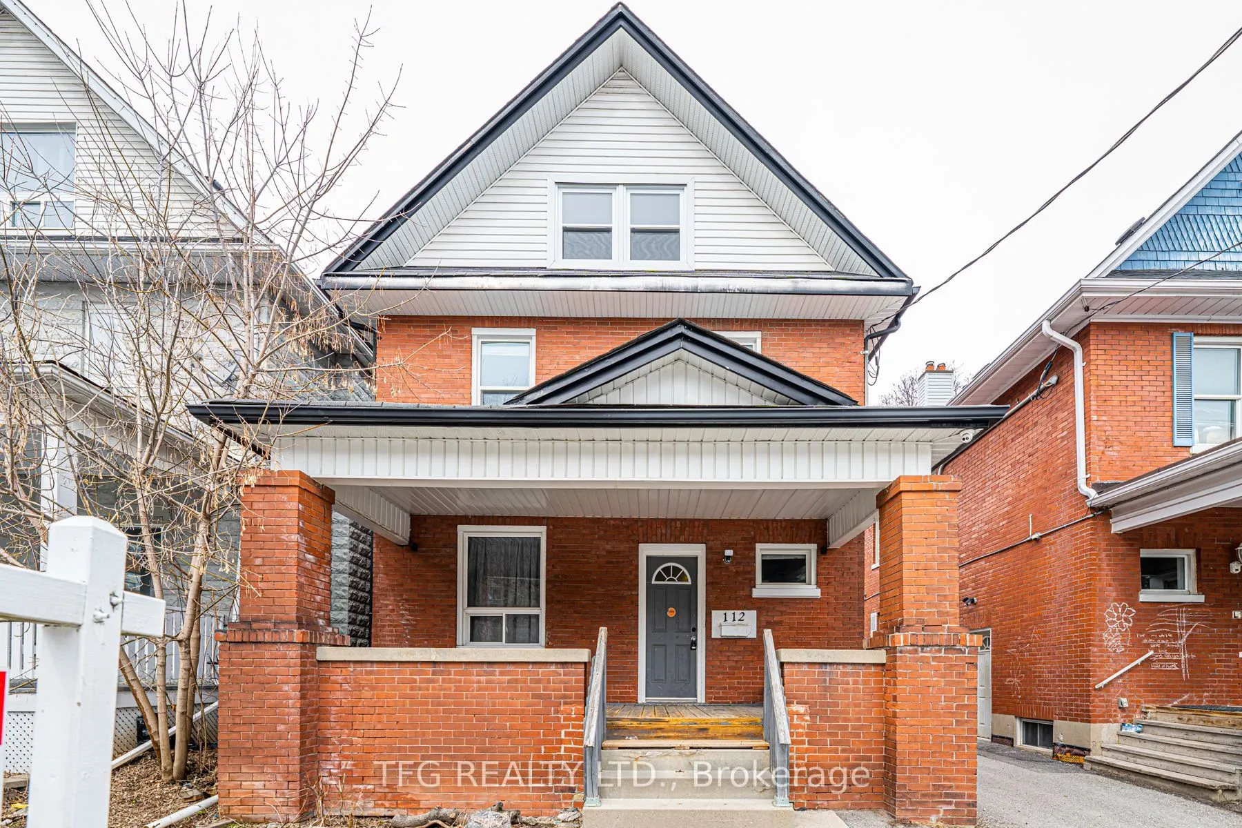 112 Brock Street E, #2nd Floor