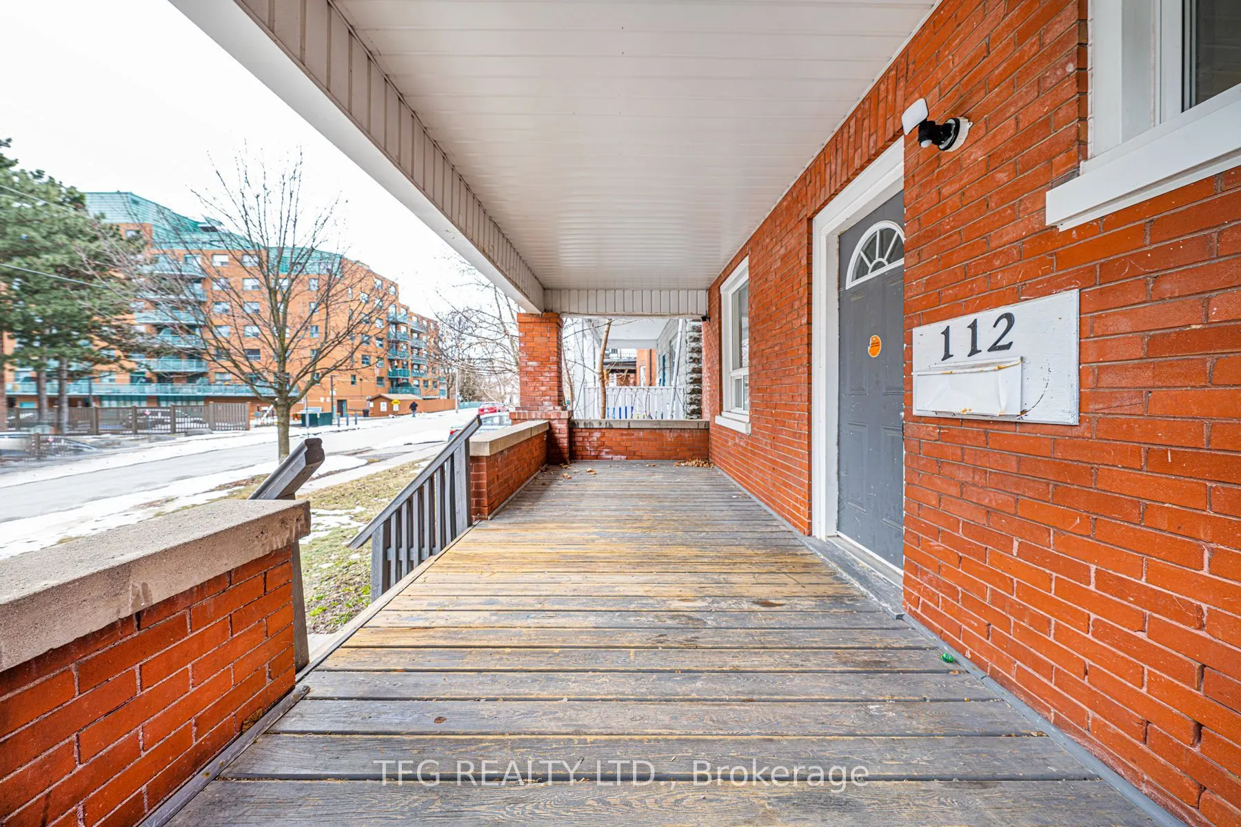 112 Brock Street E, #2nd Floor