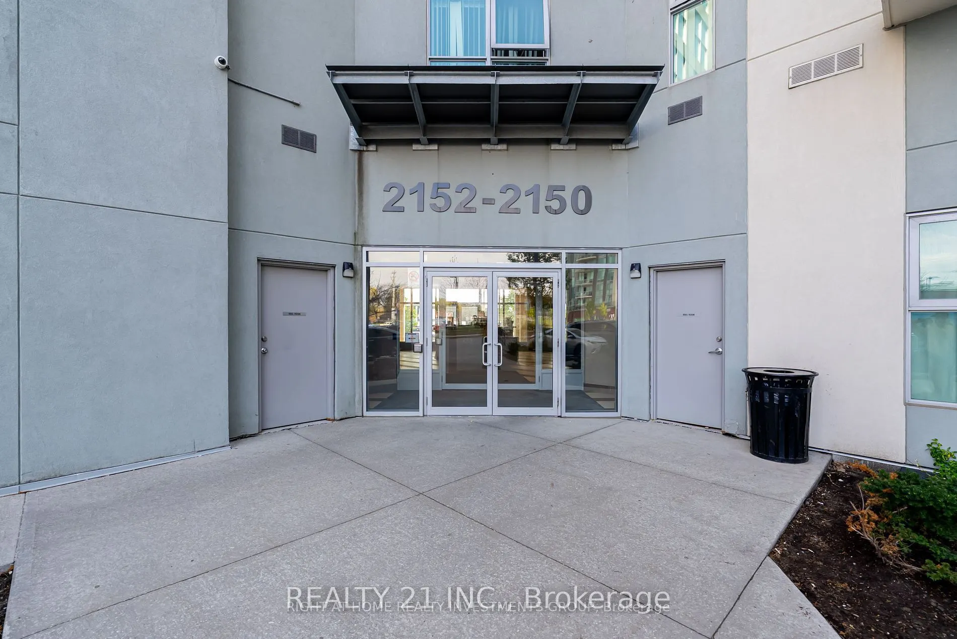 2150 Lawrence Ave East Avenue, #PH03