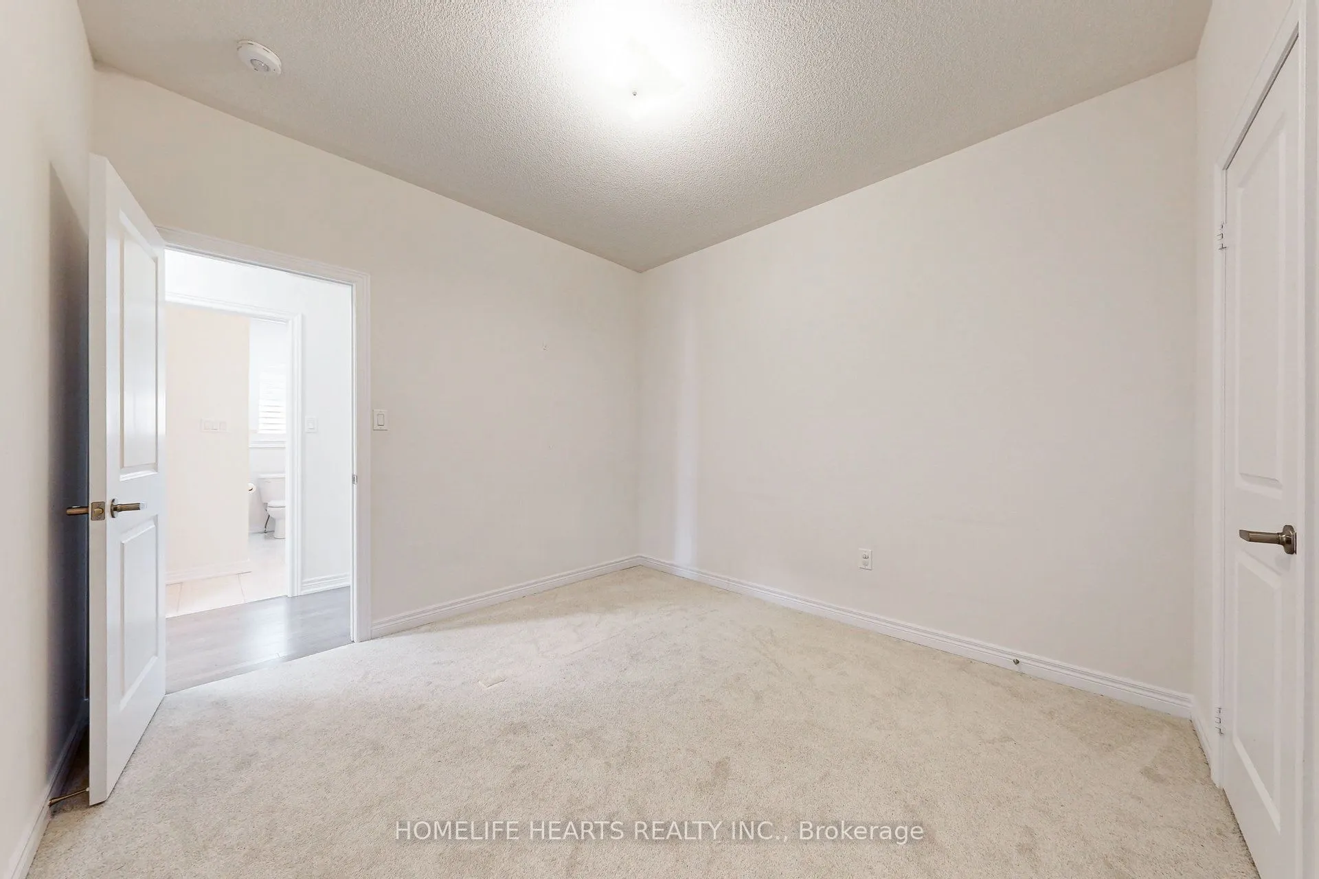 1276 Klondike Drive