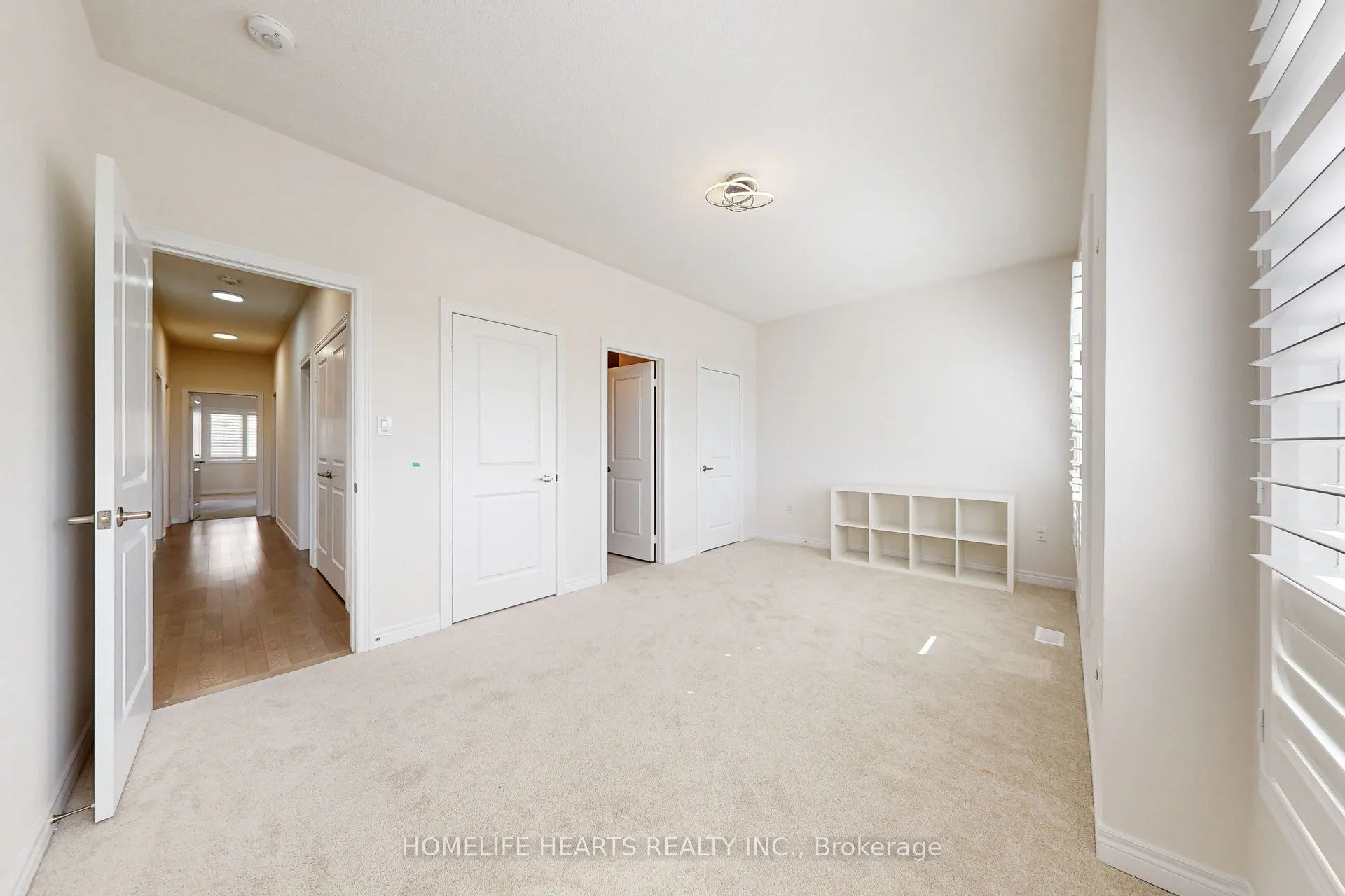1276 Klondike Drive