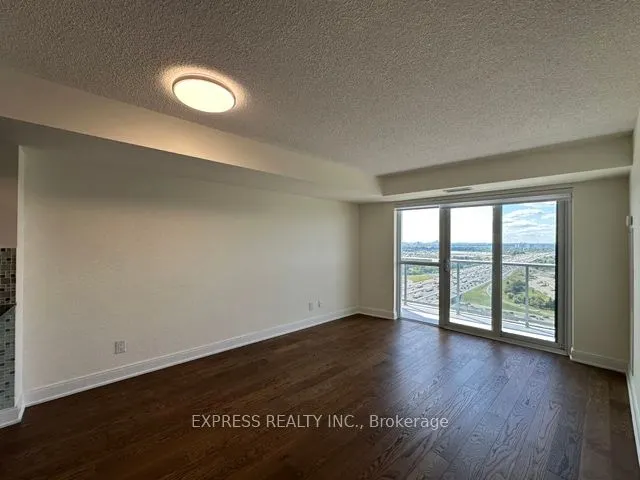 125 Village Green Square, #2806