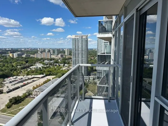 125 Village Green Square, #2806
