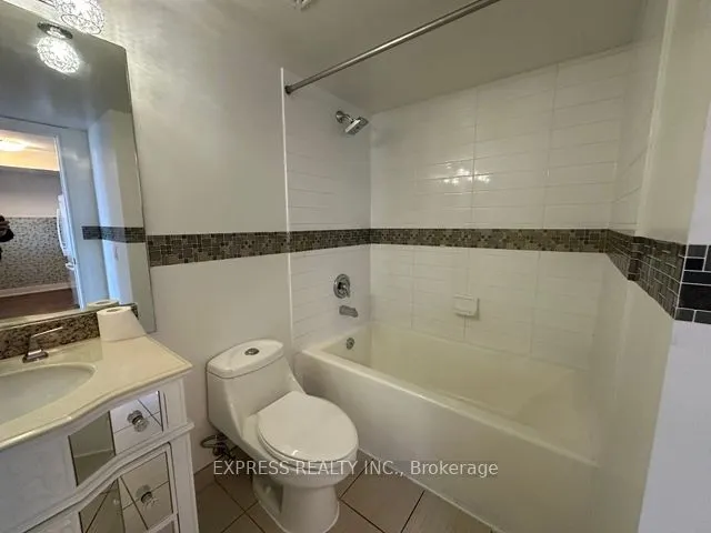 125 Village Green Square, #2806