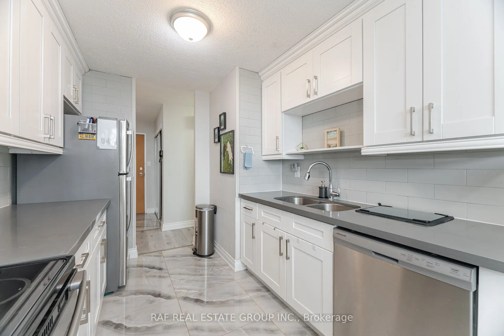 100 Wingarden Court, #1003