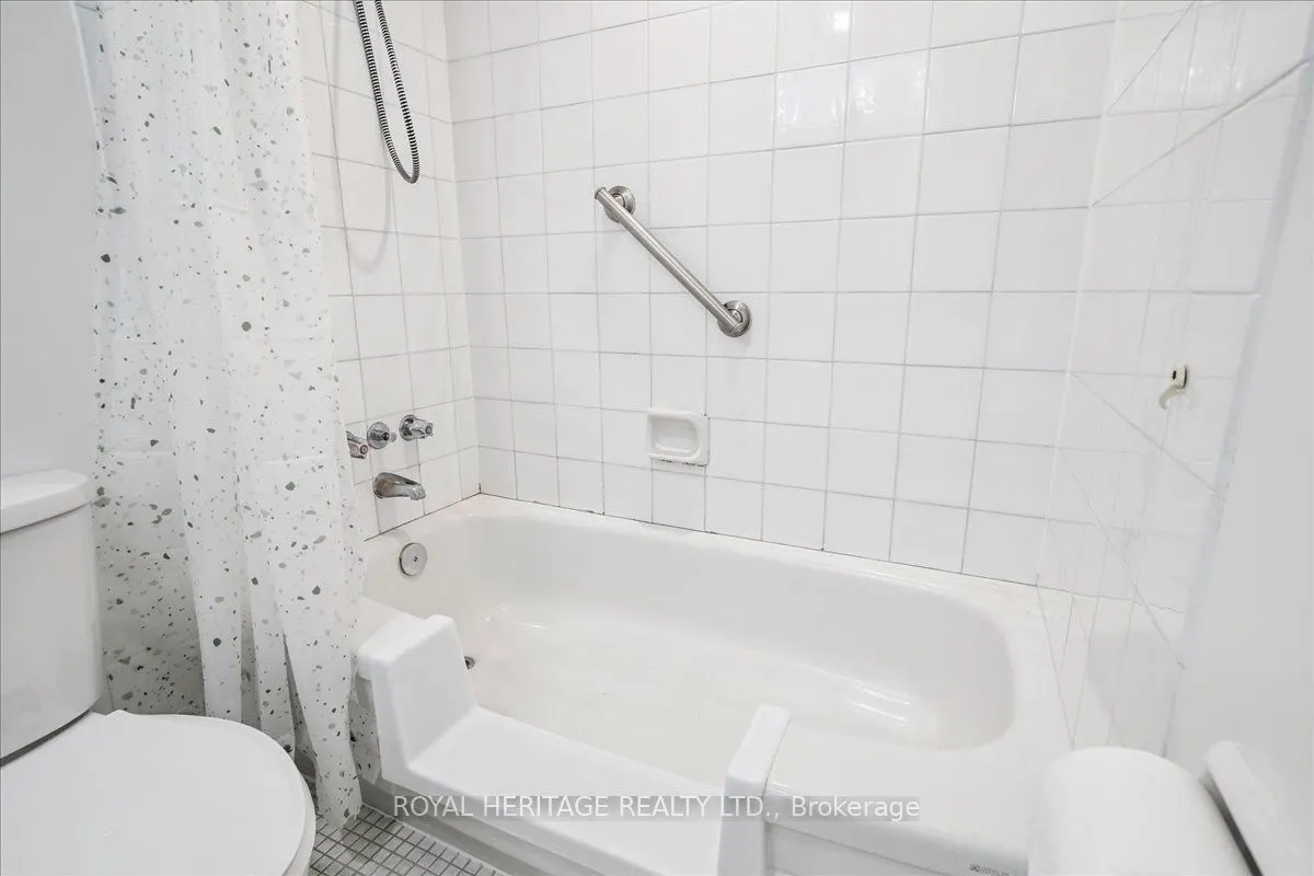 20 Dean Park Road, #1116